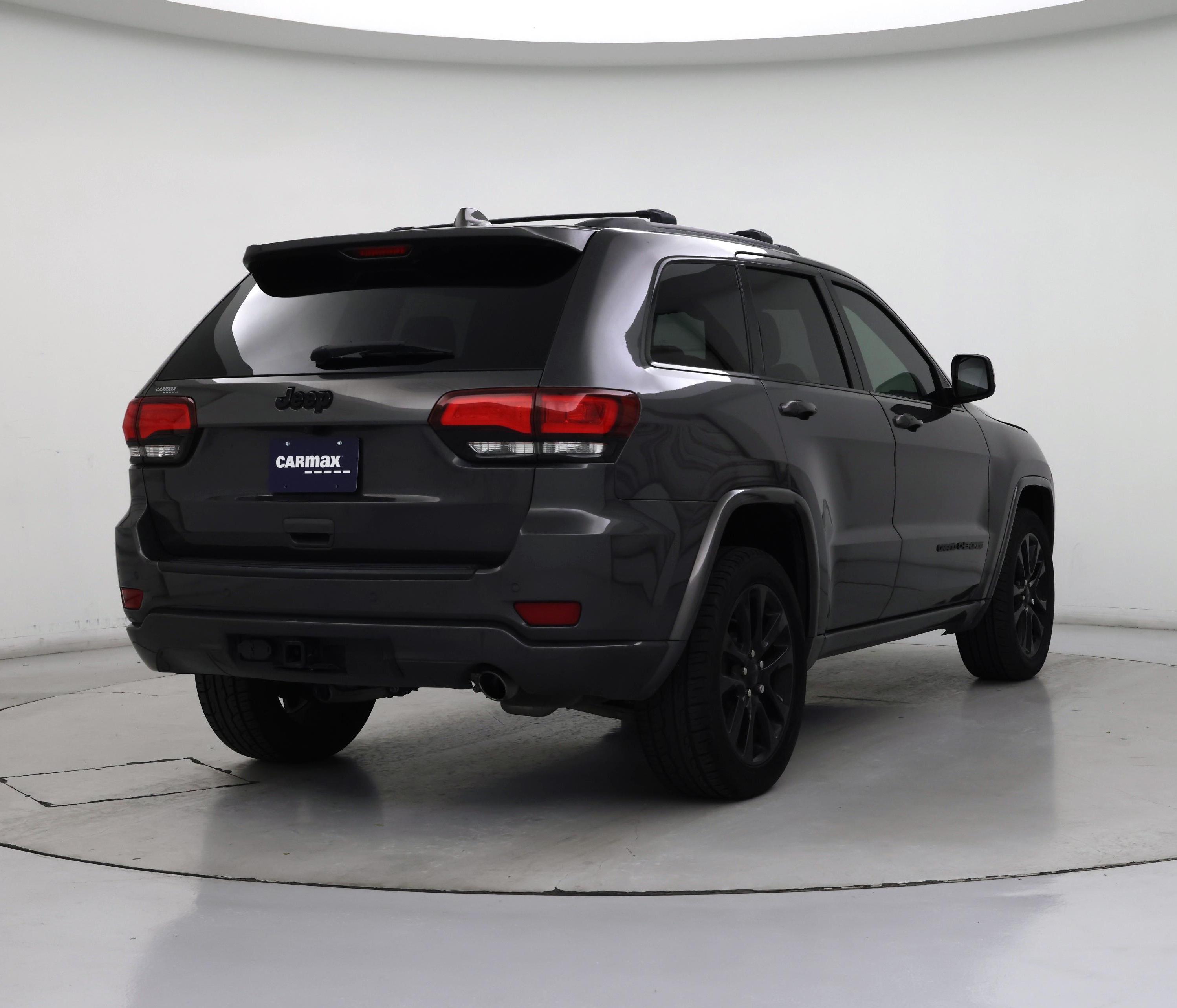 Thumbnail: 2020 Jeep Grand Cherokee - 8