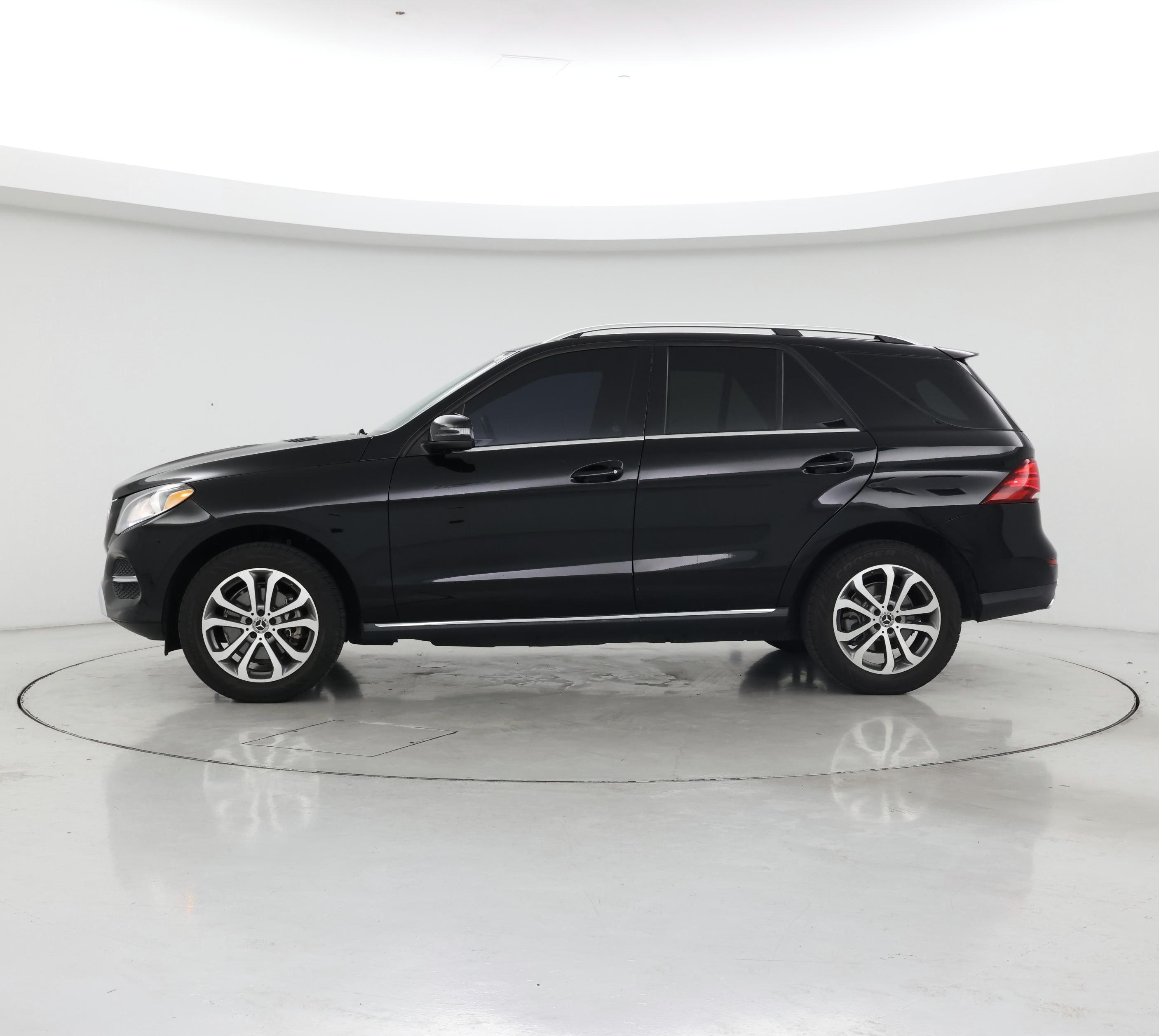 Thumbnail: 2018 Mercedes-Benz GLE - 3