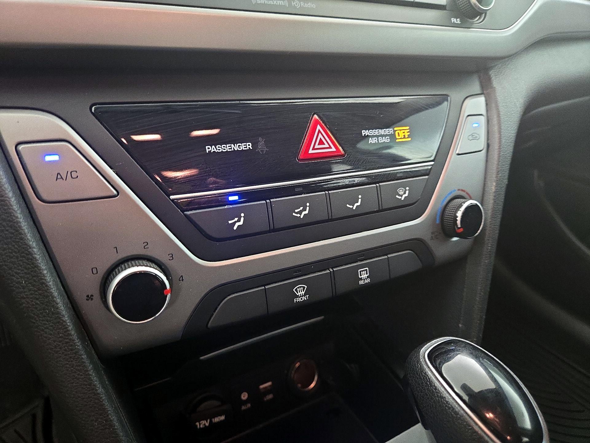 Thumbnail: 2018 Hyundai Elantra - 16