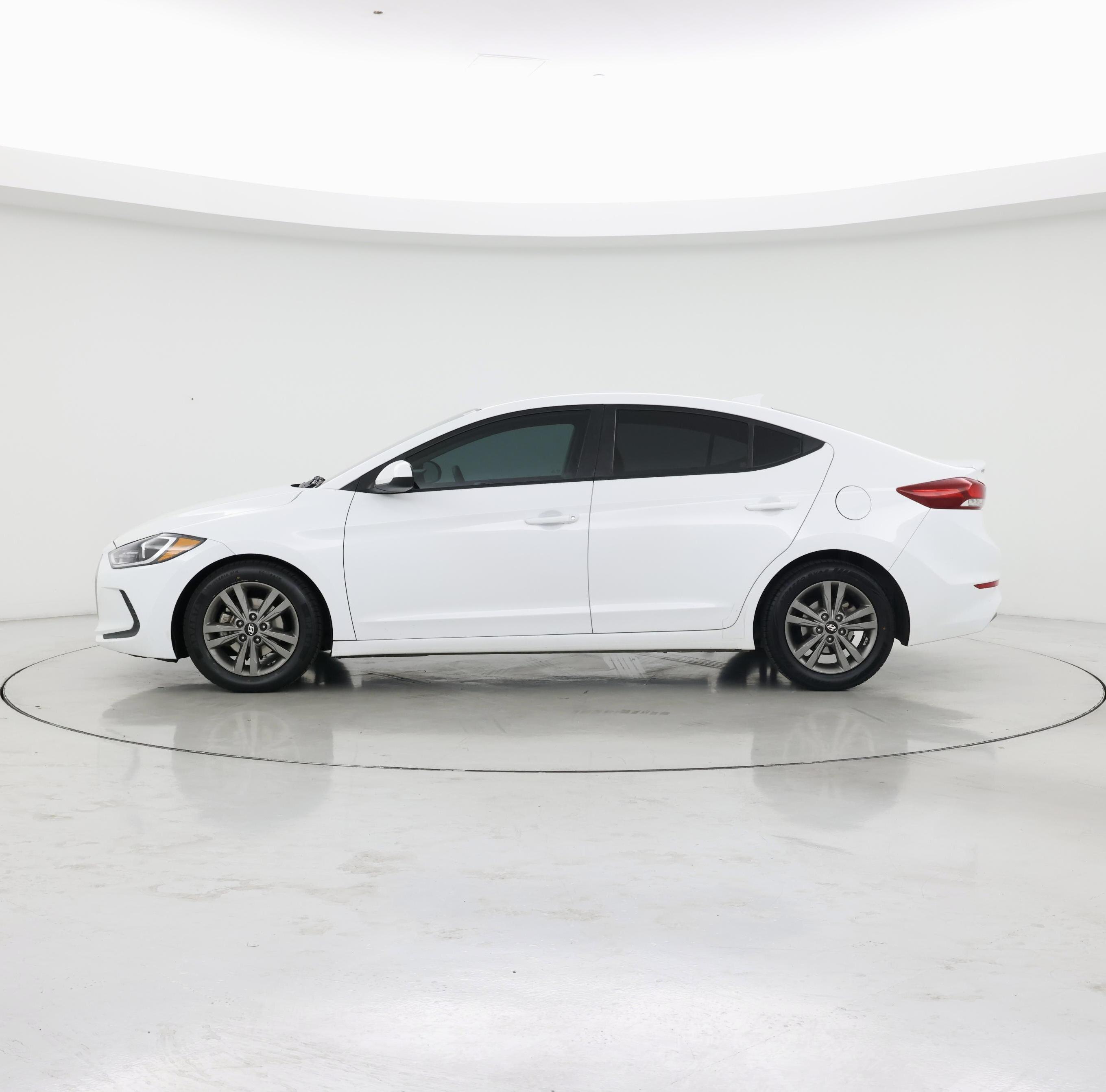 Thumbnail: 2018 Hyundai Elantra - 3