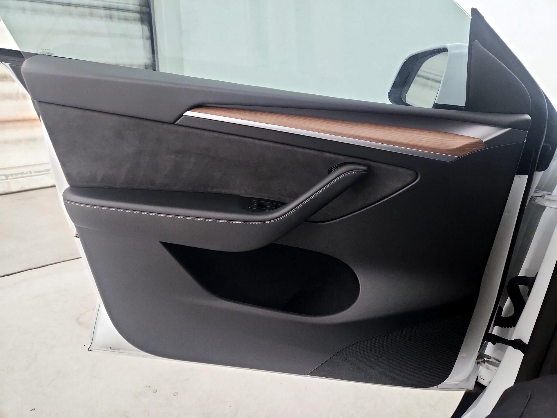 Thumbnail: 2024 Tesla Model Y - 12