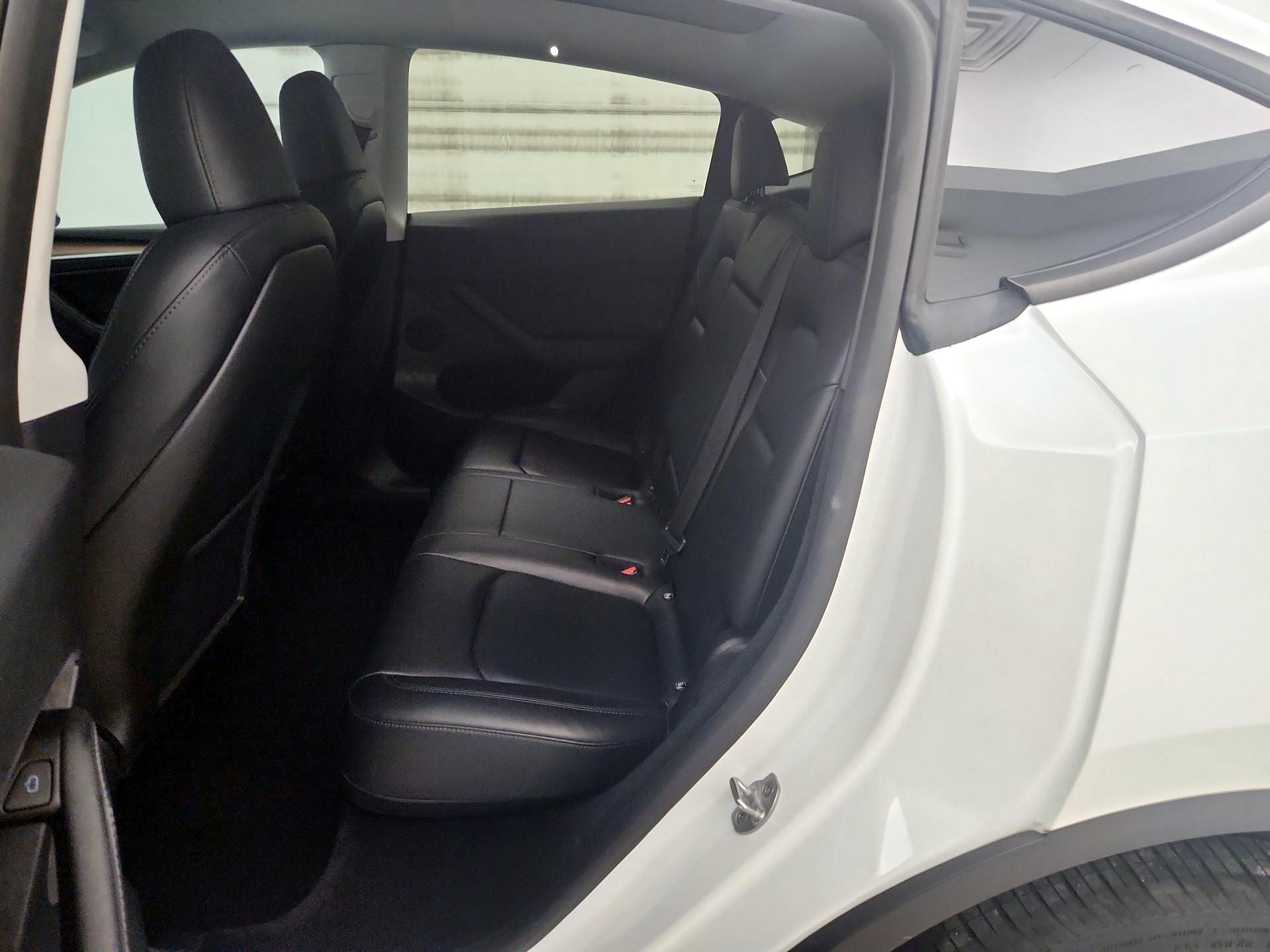 Thumbnail: 2024 Tesla Model Y - 19