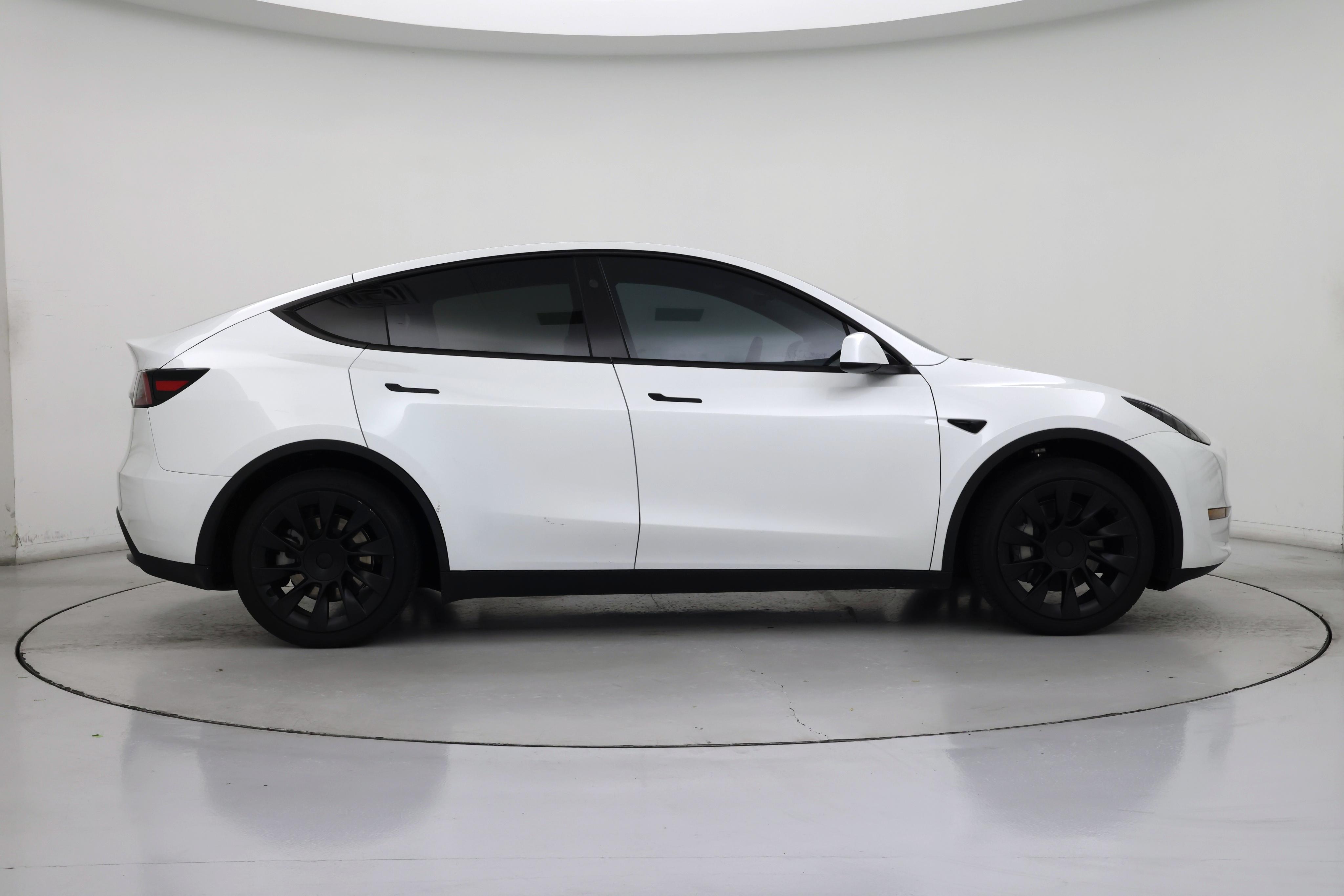 Thumbnail: 2024 Tesla Model Y - 7