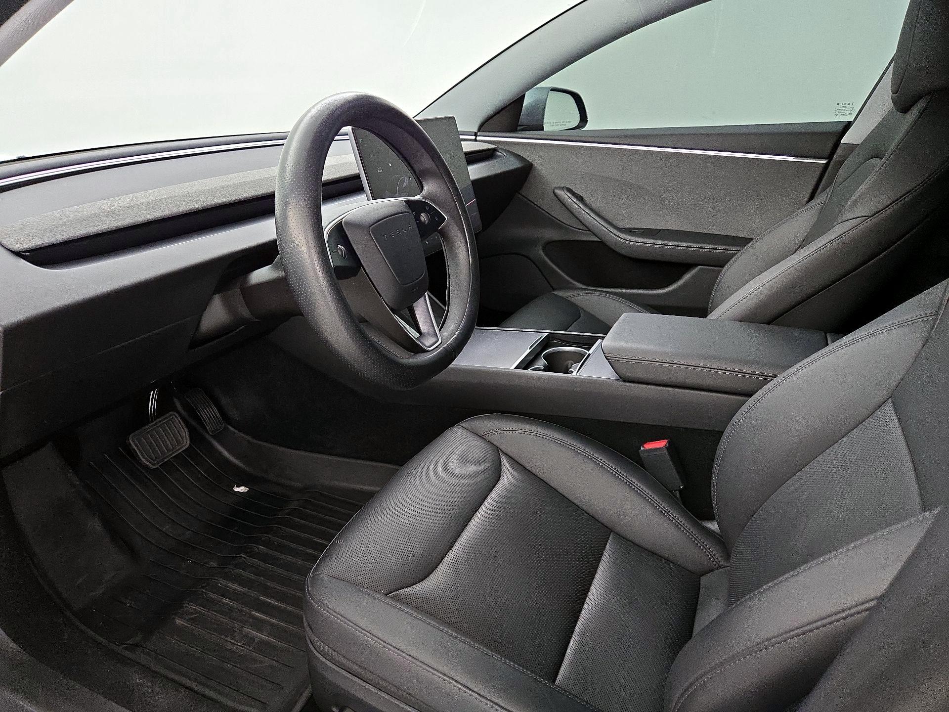 Thumbnail: 2025 Tesla Model 3 - 11