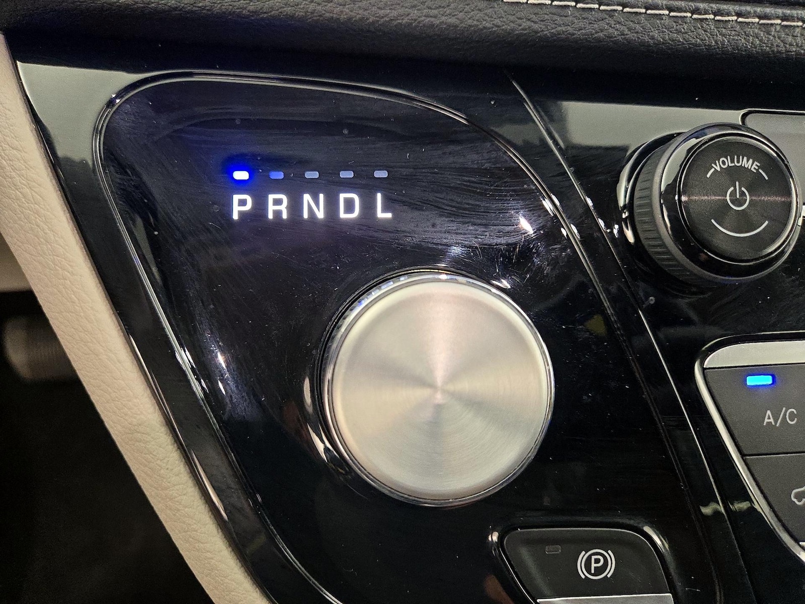 2022 Chrysler Pacifica Hybrid Touring L - Photo 18