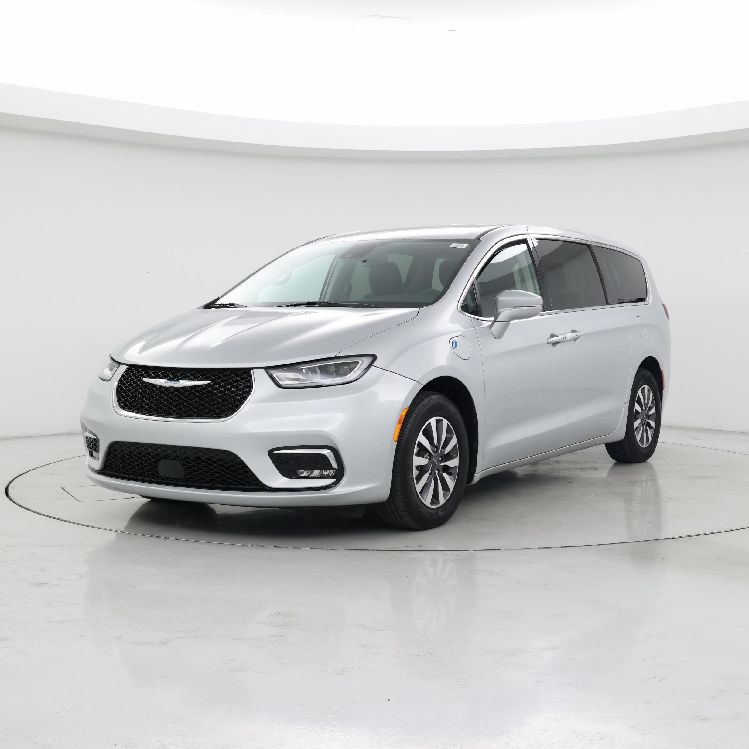 Thumbnail: 2022 Chrysler Pacifica - 4