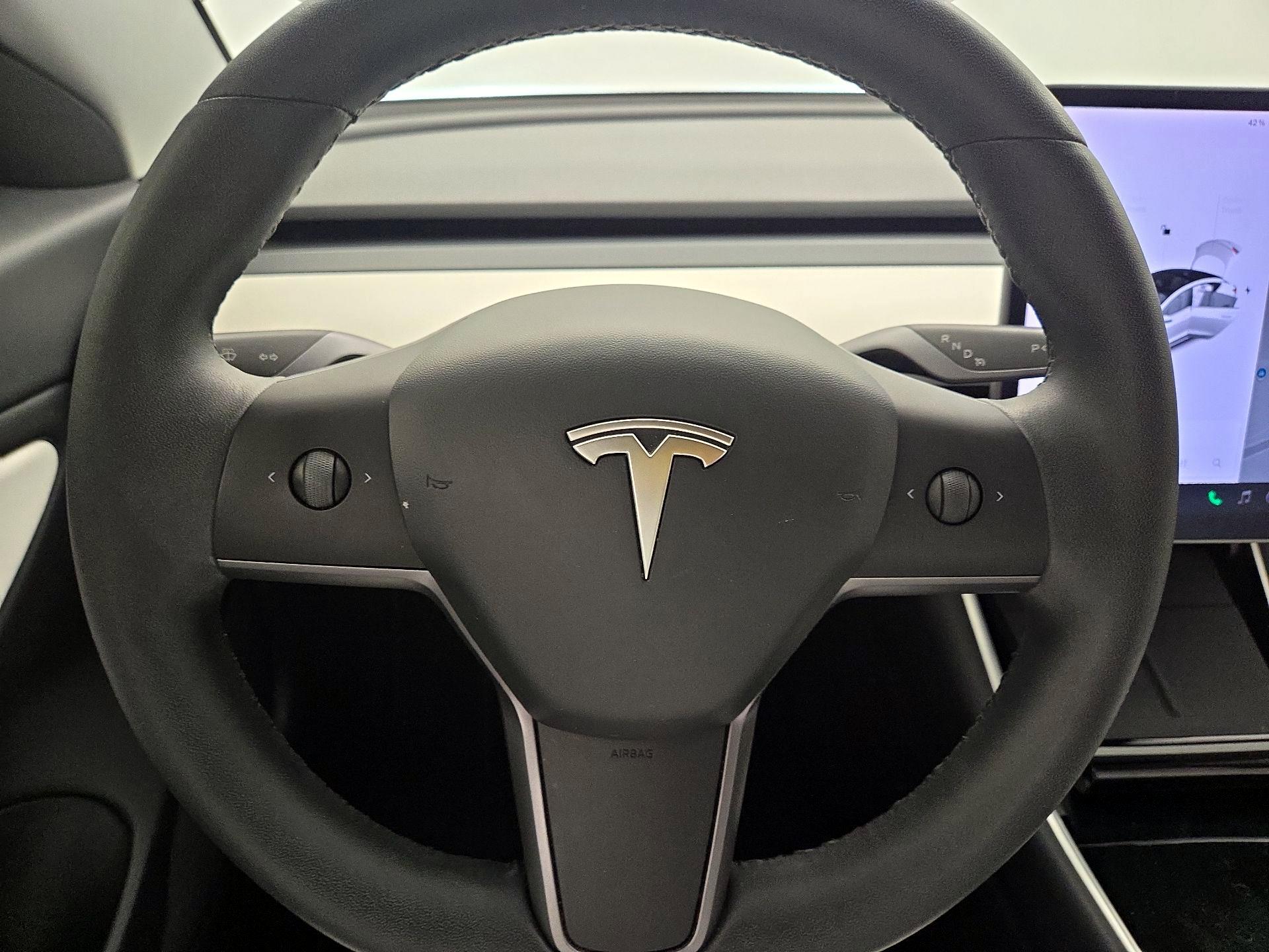 Thumbnail: 2020 Tesla Model 3 - 10