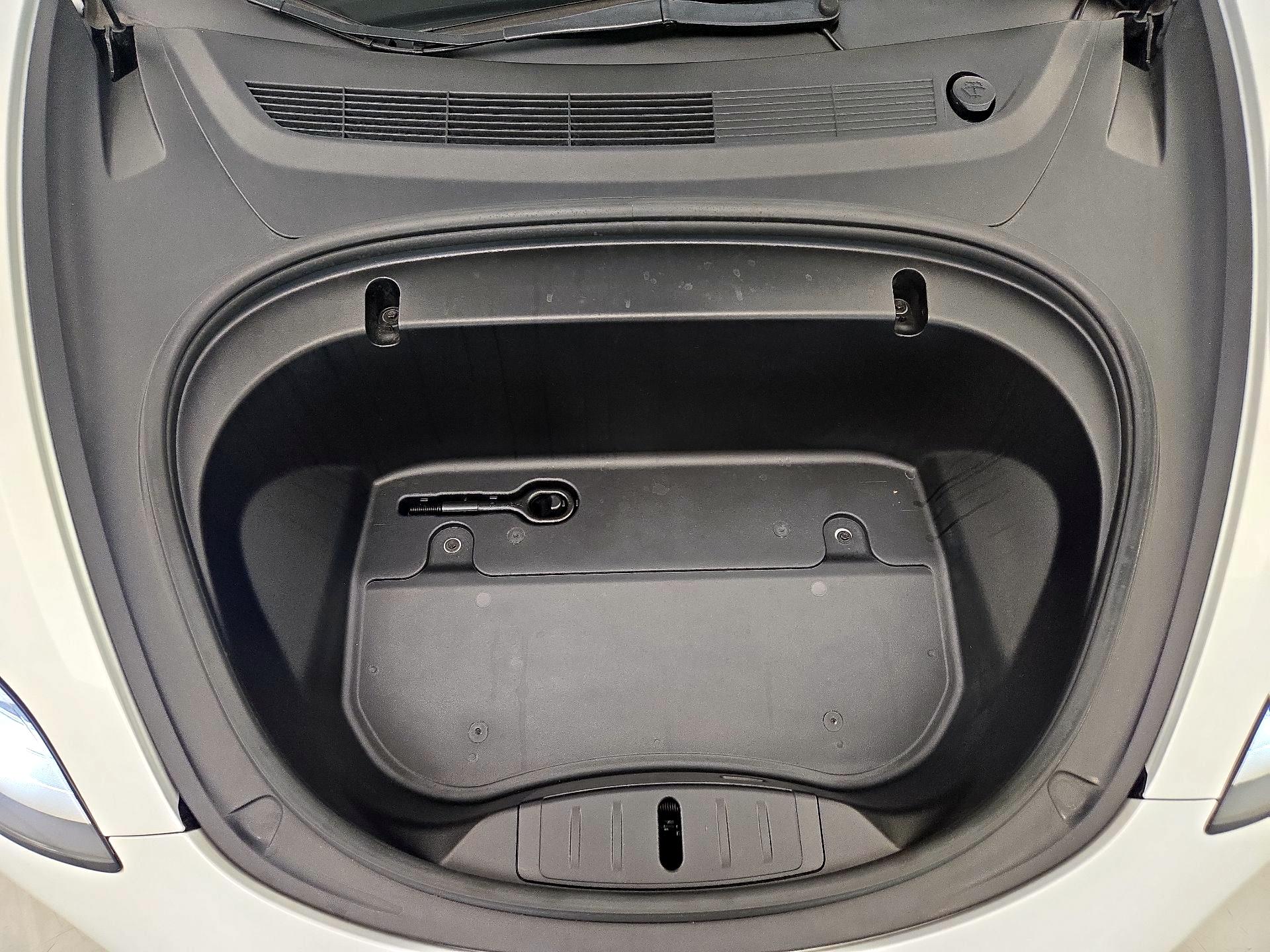 Thumbnail: 2020 Tesla Model 3 - 20