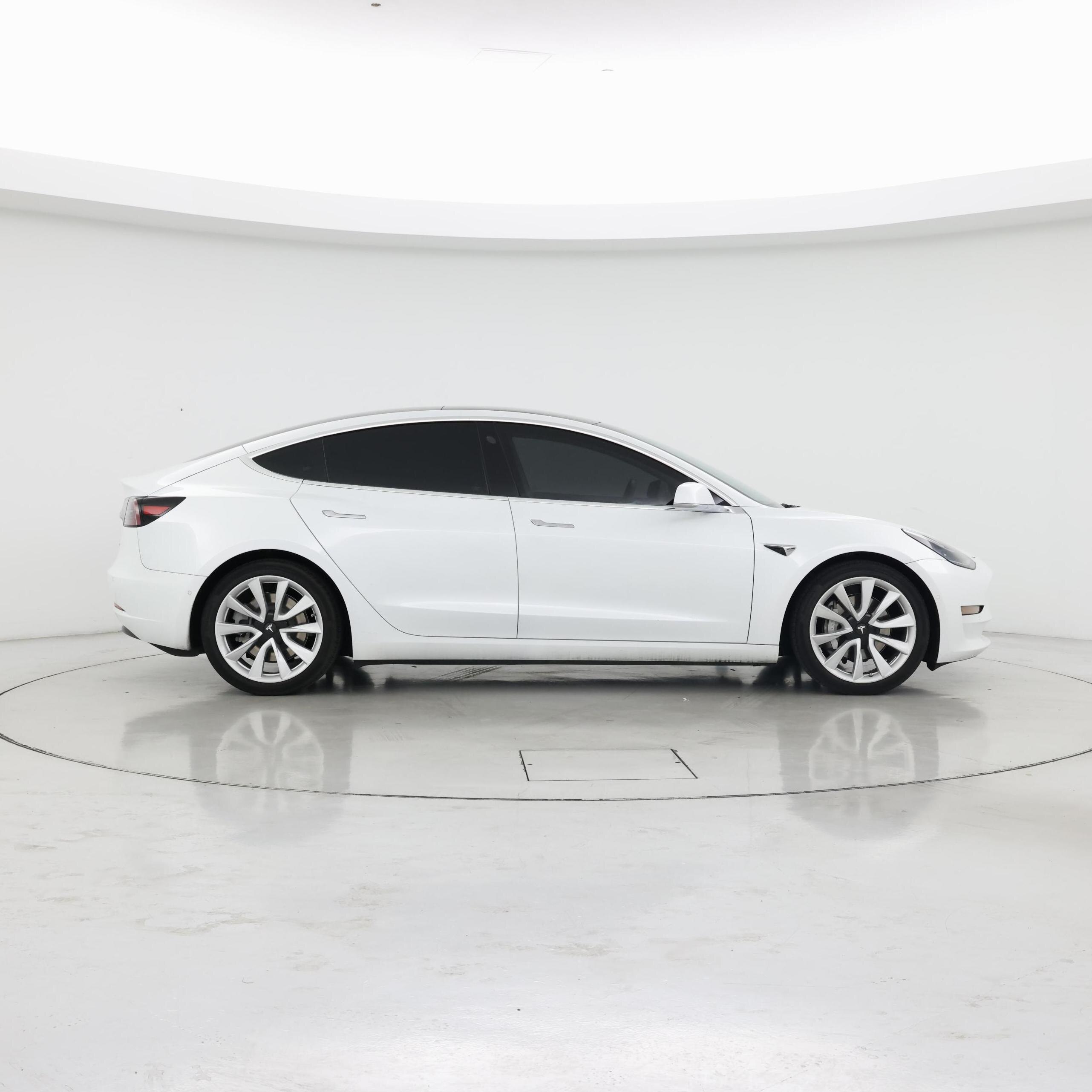 Thumbnail: 2020 Tesla Model 3 - 7