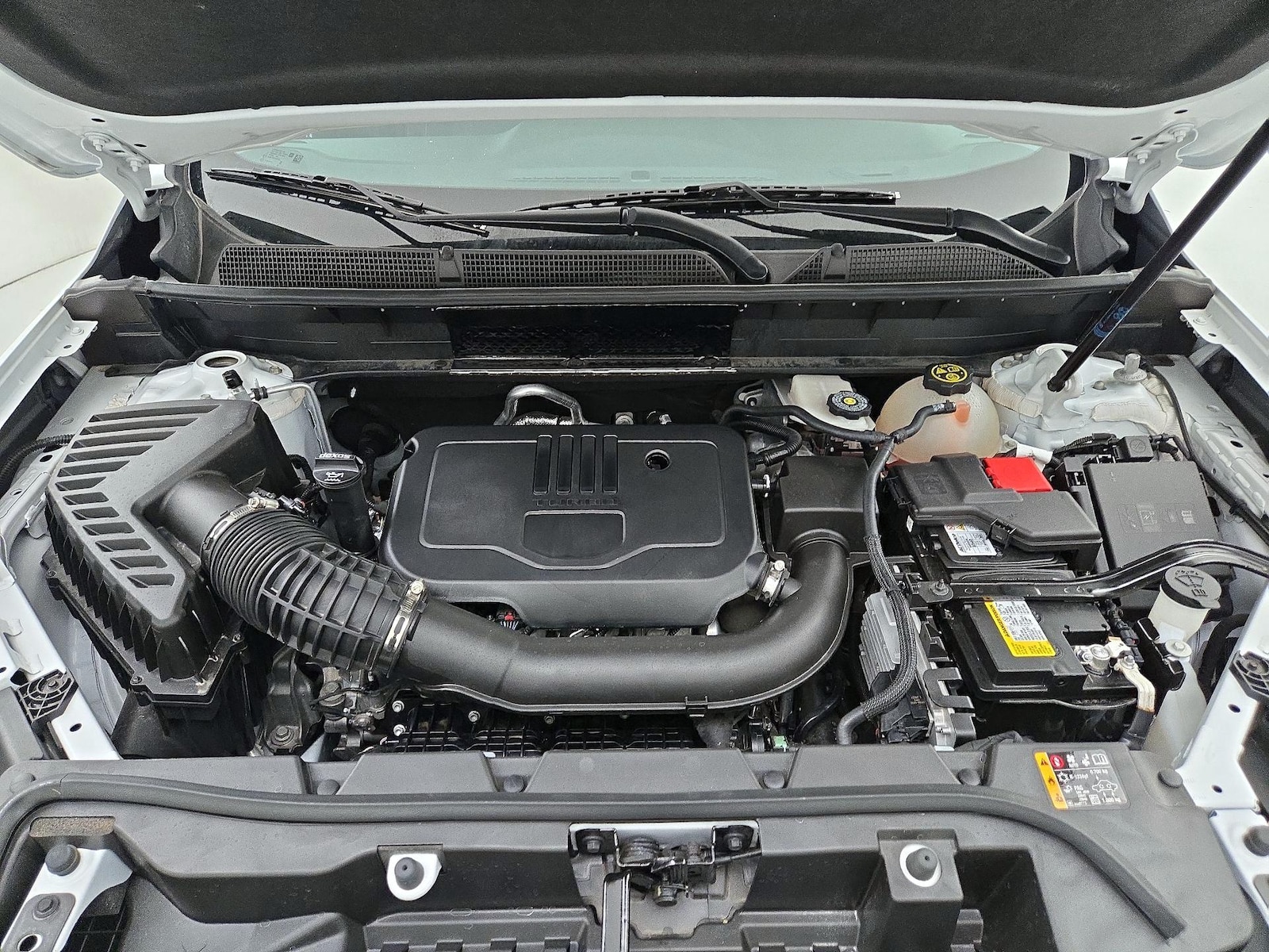 2023 GMC Acadia SLE - Photo 24