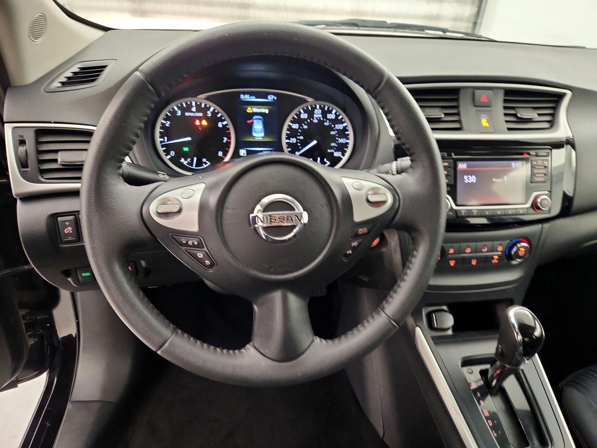 Thumbnail: 2017 Nissan Sentra - 10