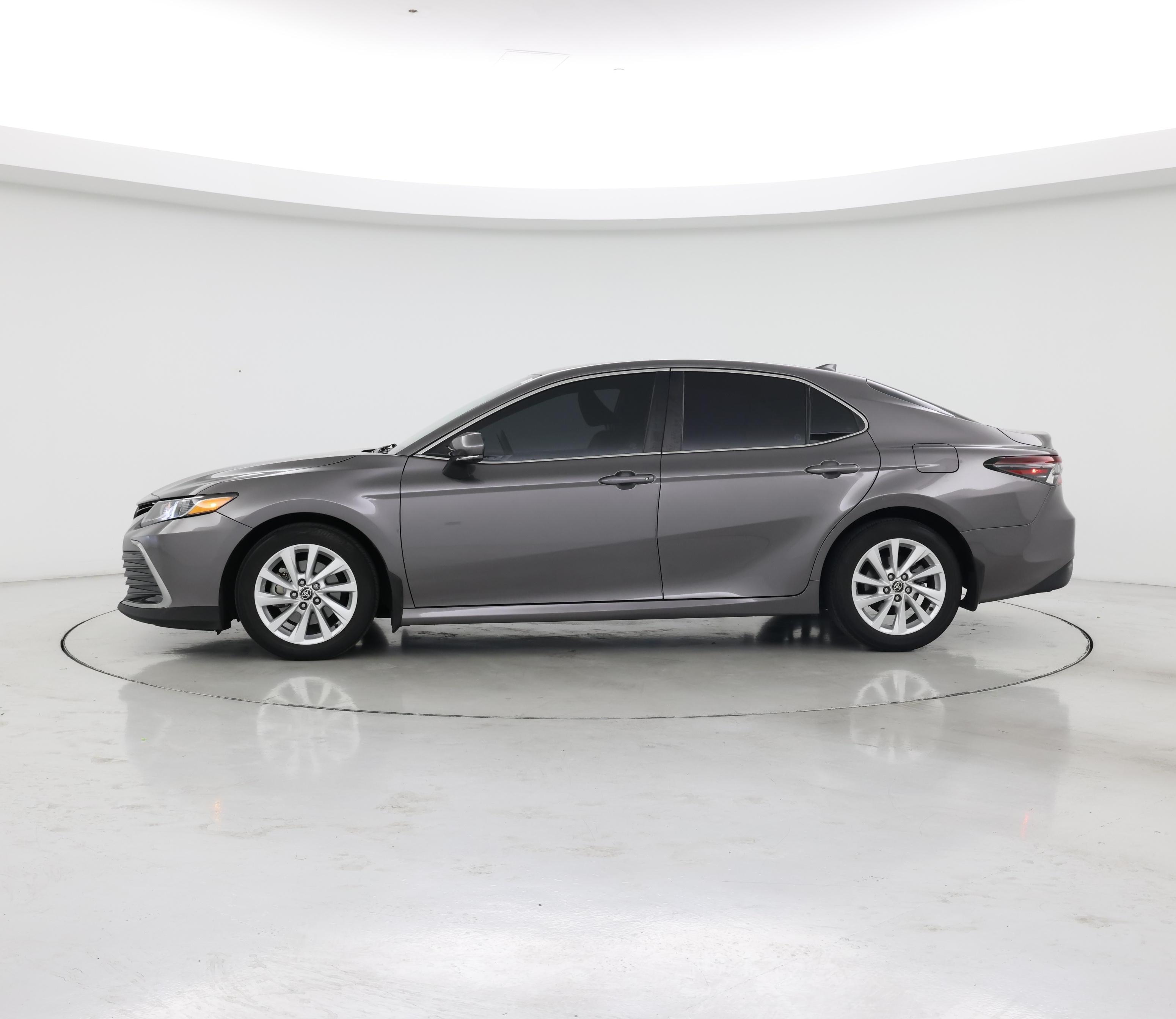 Thumbnail: 2022 Toyota Camry - 3