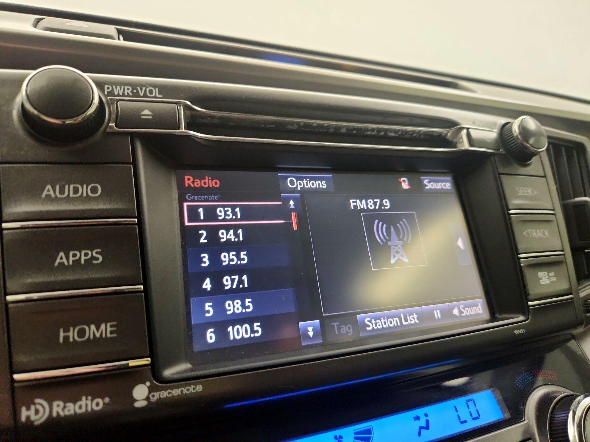 Thumbnail: 2015 Toyota RAV4 - 15