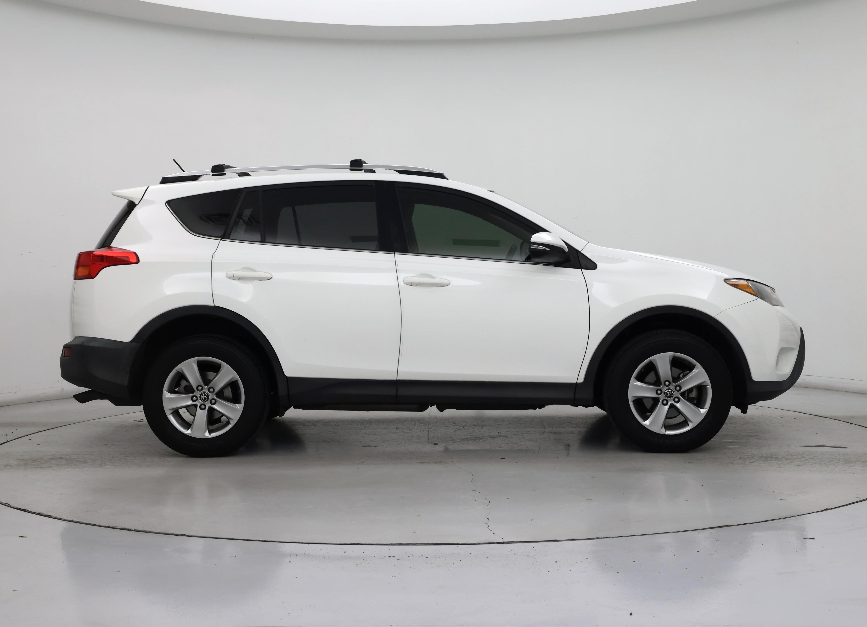 Thumbnail: 2015 Toyota RAV4 - 7