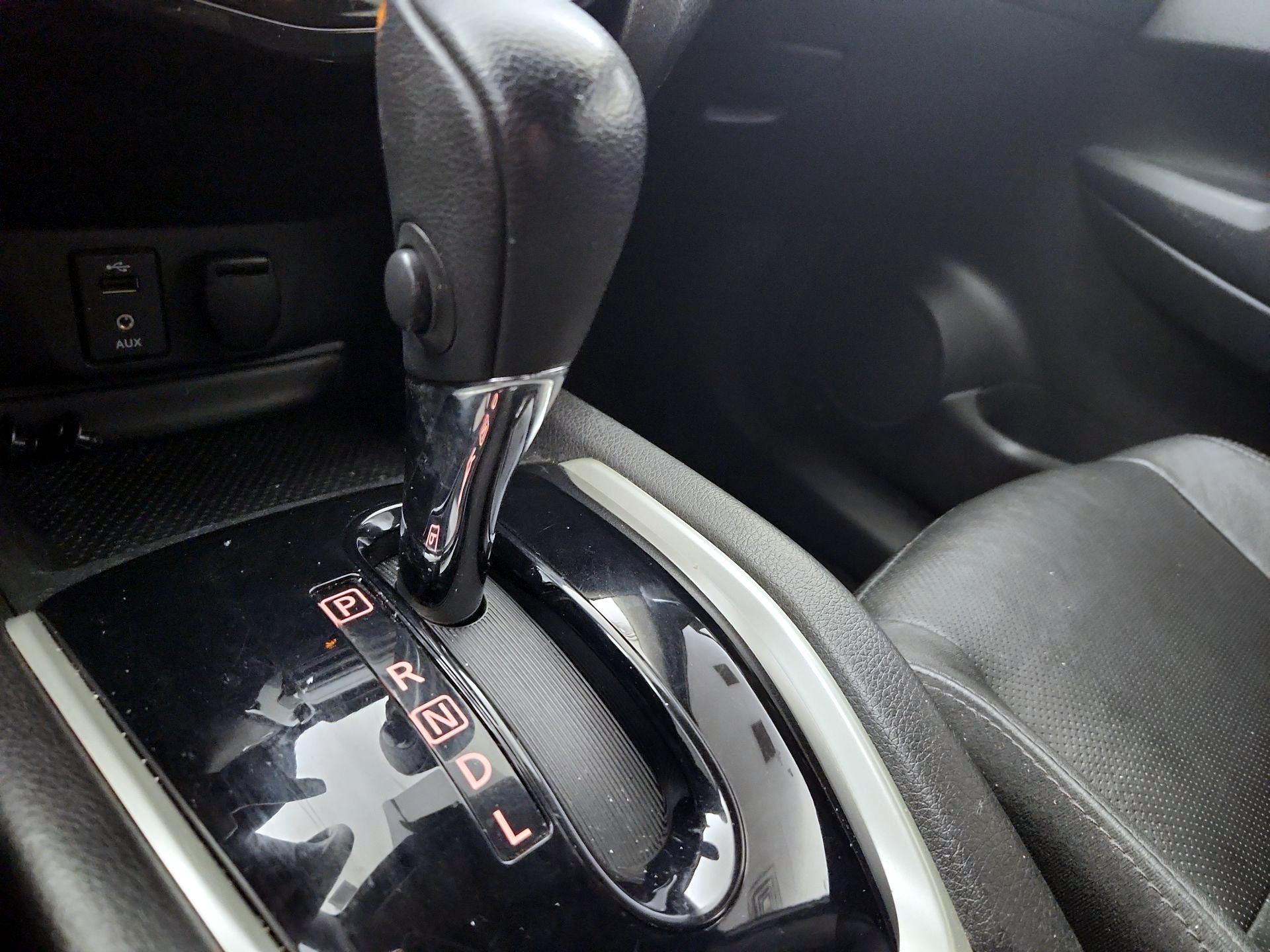 Thumbnail: 2014 Nissan Rogue - 17