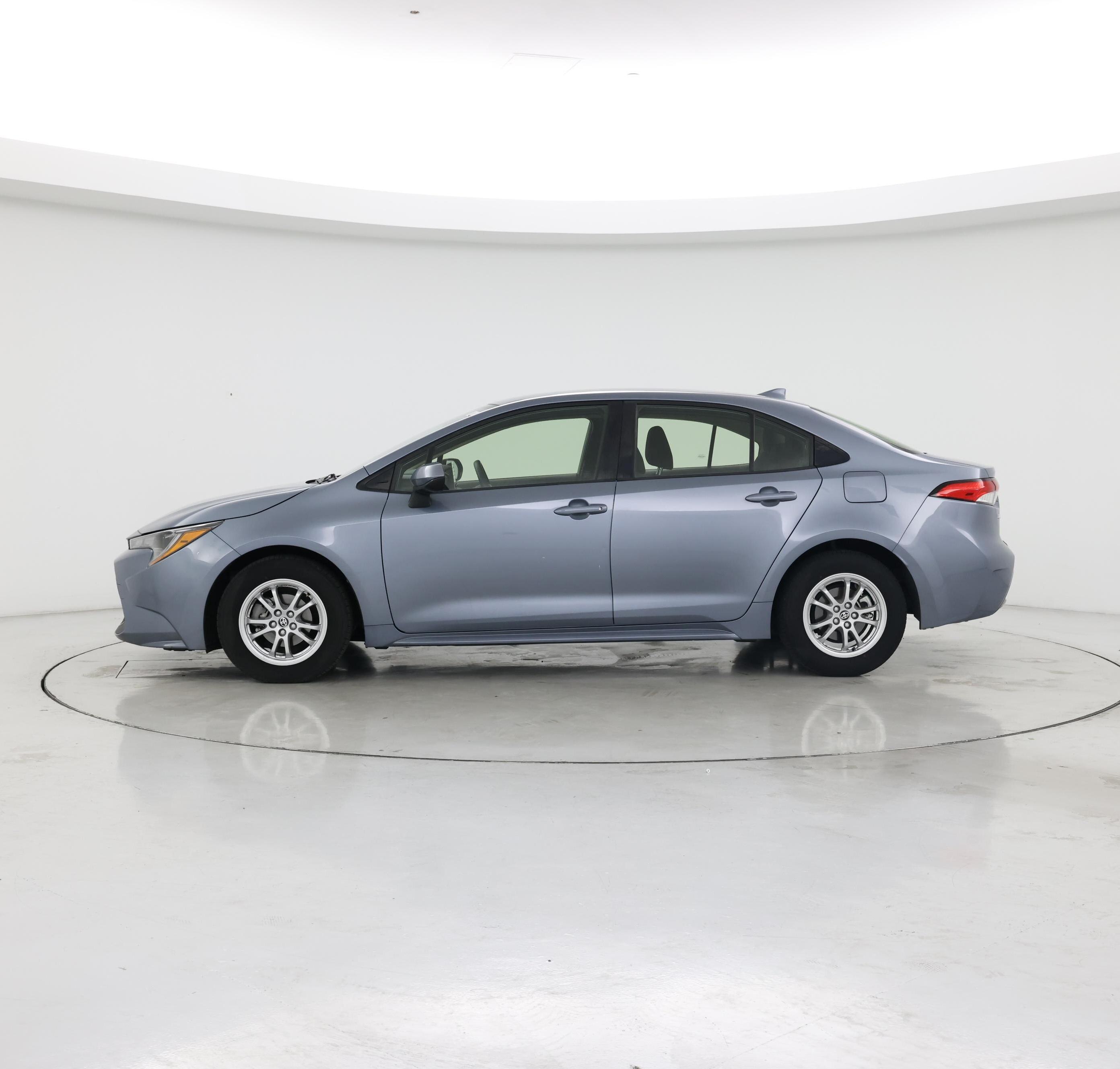 Thumbnail: 2022 Toyota Corolla - 3