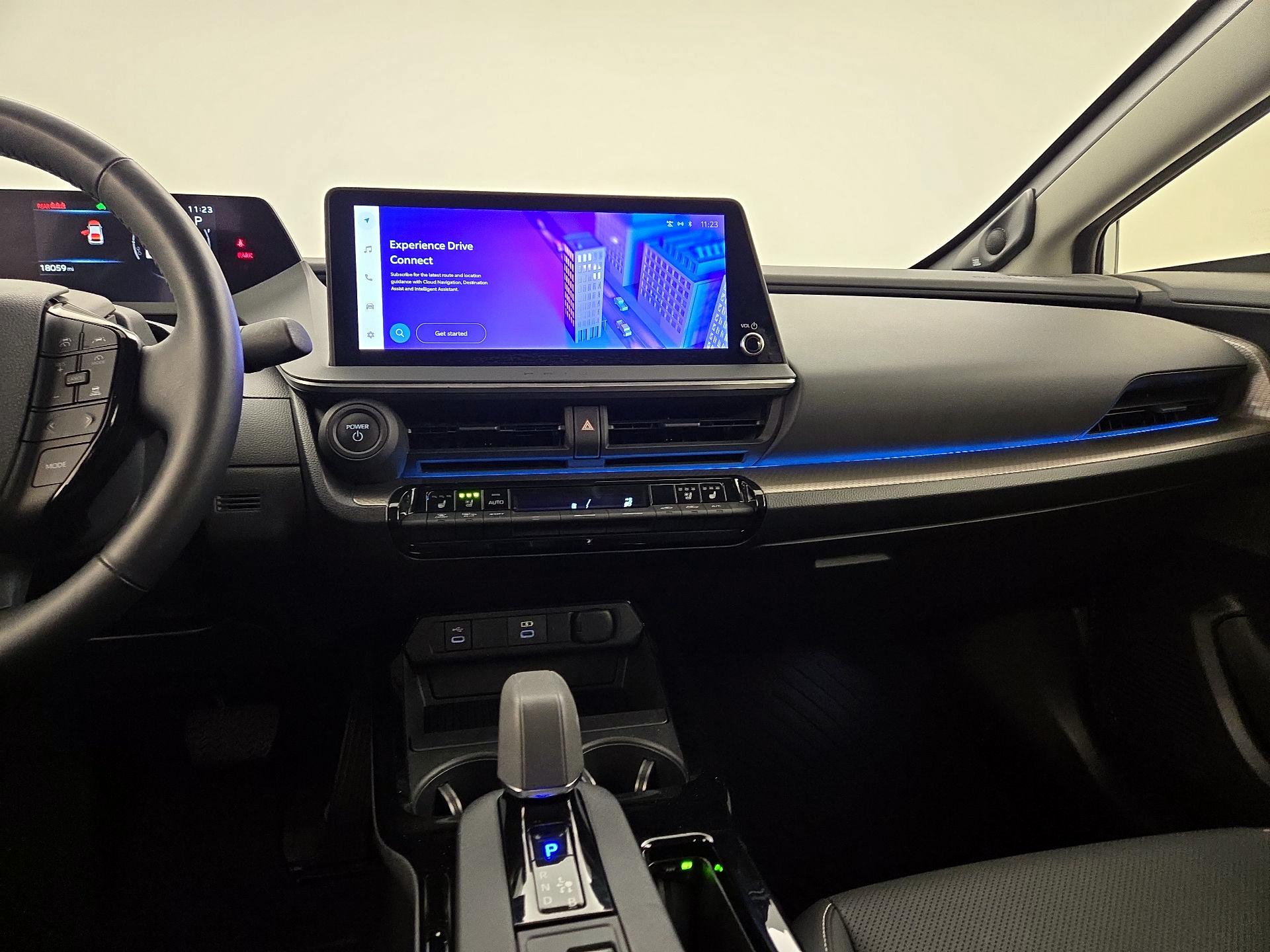 Thumbnail: 2023 Toyota Prius - 9