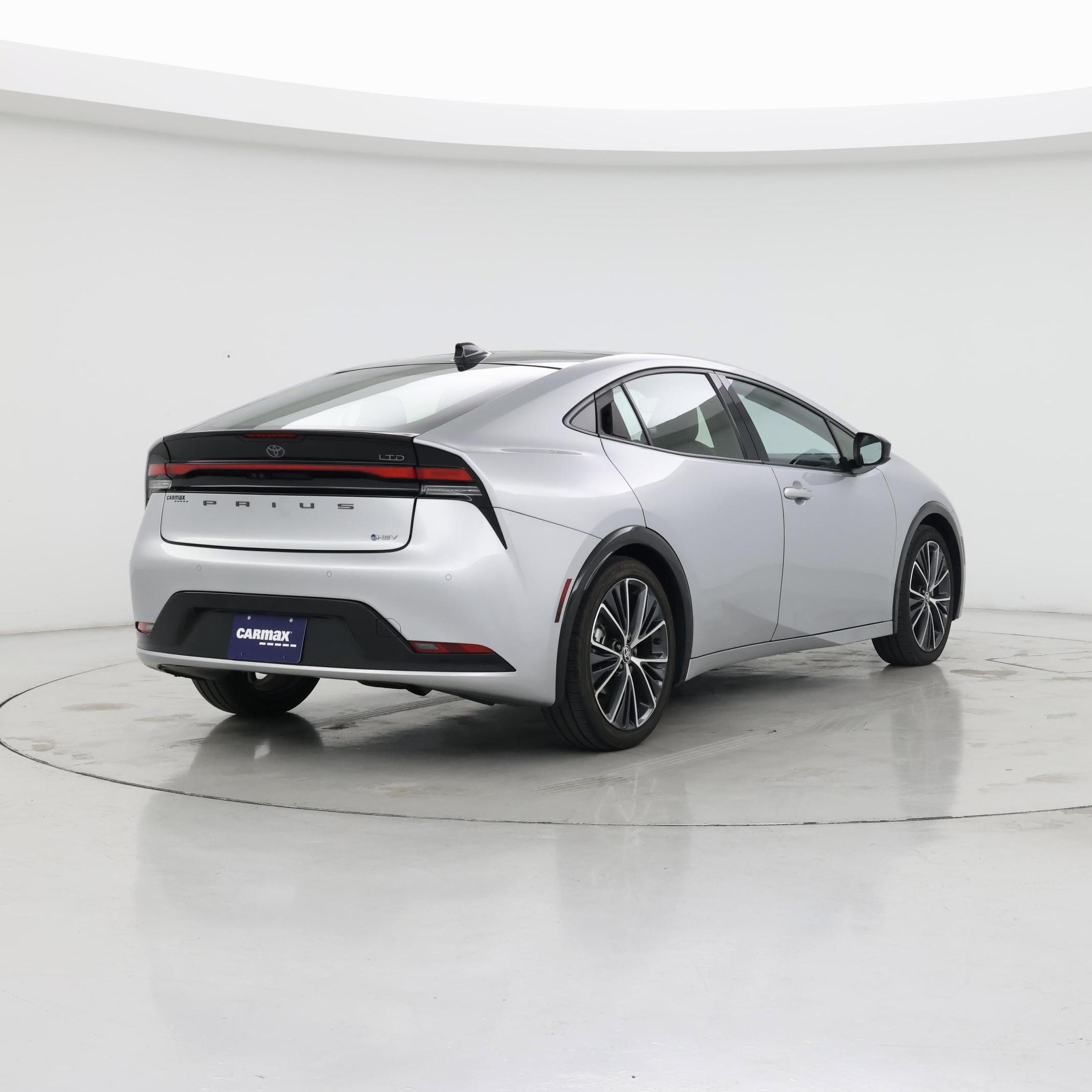 Thumbnail: 2023 Toyota Prius - 8