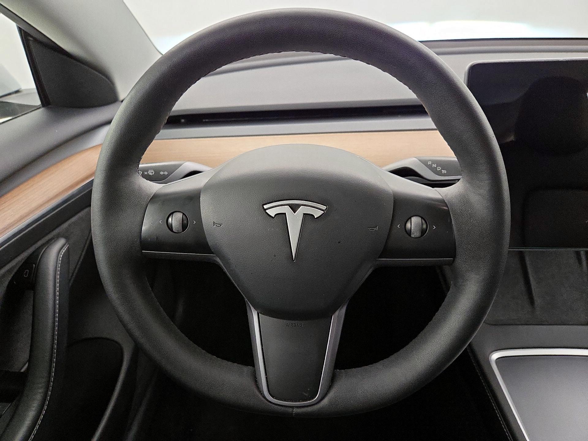 Thumbnail: 2022 Tesla Model 3 - 10