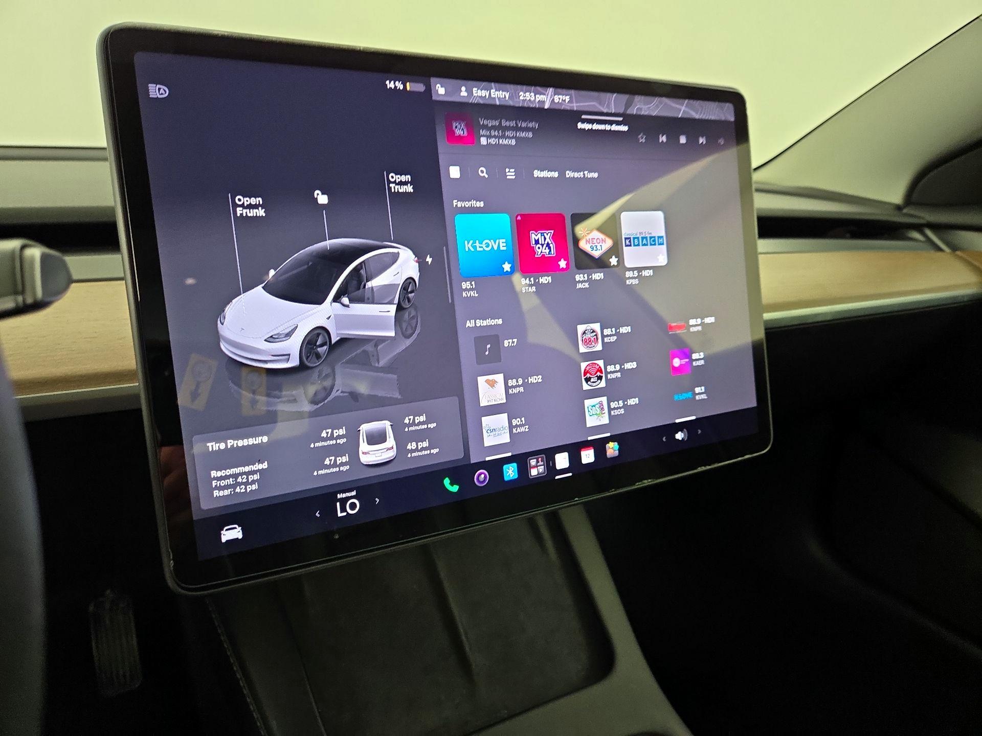 Thumbnail: 2022 Tesla Model 3 - 15