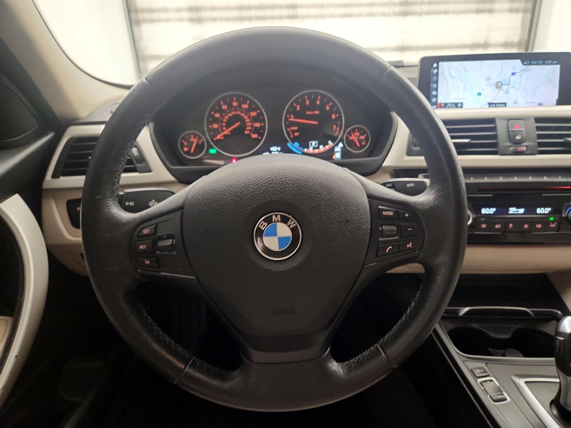 Thumbnail: 2018 BMW 3 Series - 10