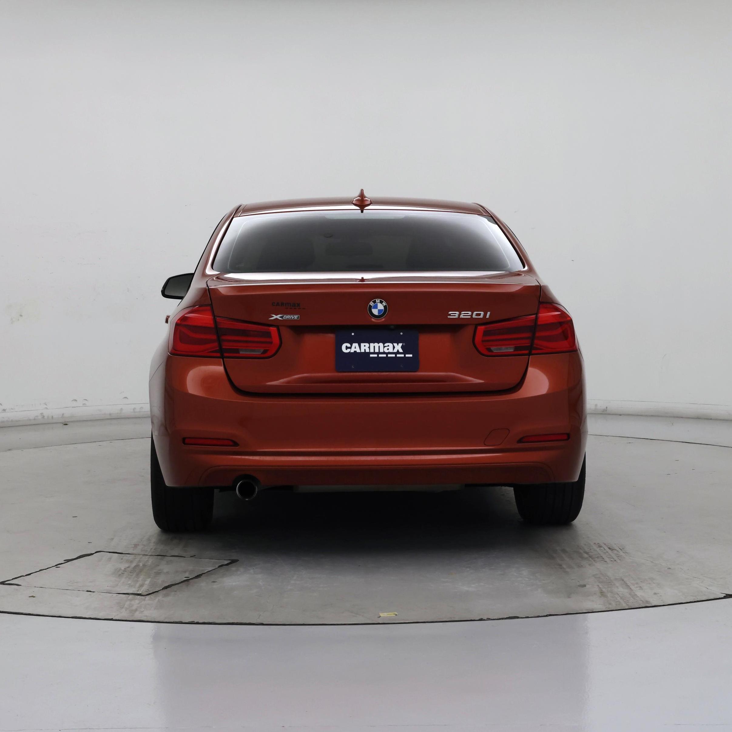 Thumbnail: 2018 BMW 3 Series - 6