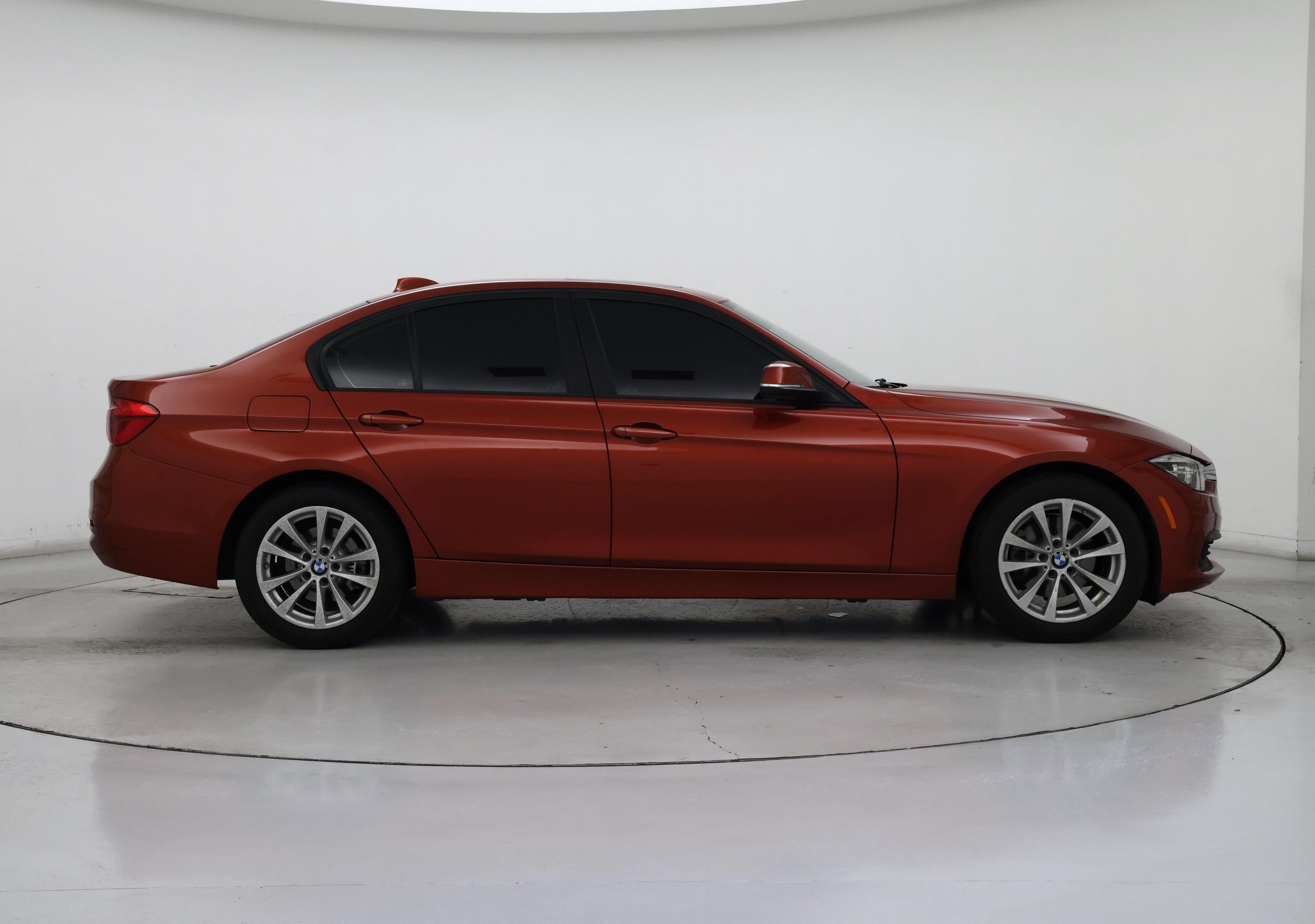Thumbnail: 2018 BMW 3 Series - 7