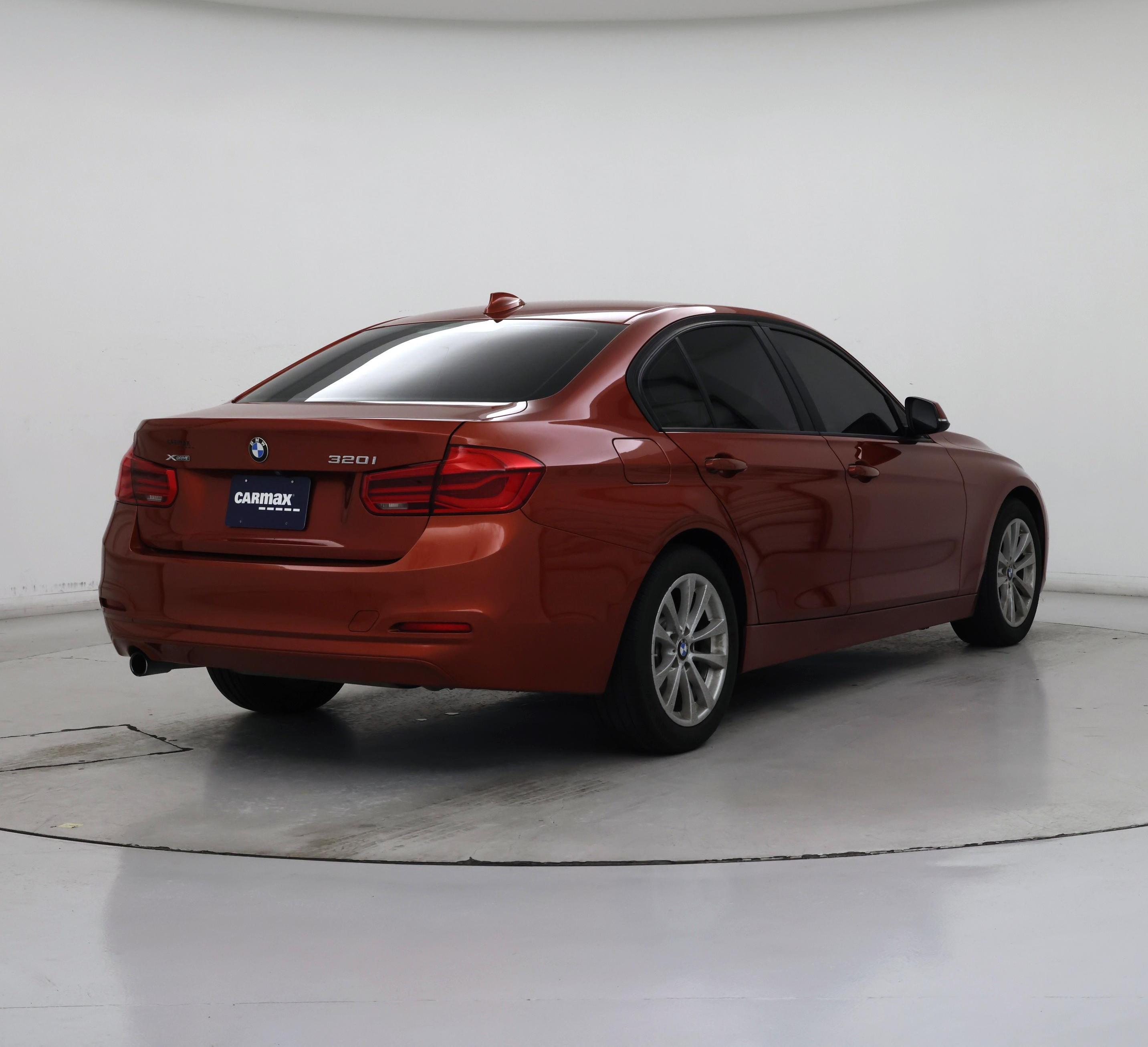 Thumbnail: 2018 BMW 3 Series - 8