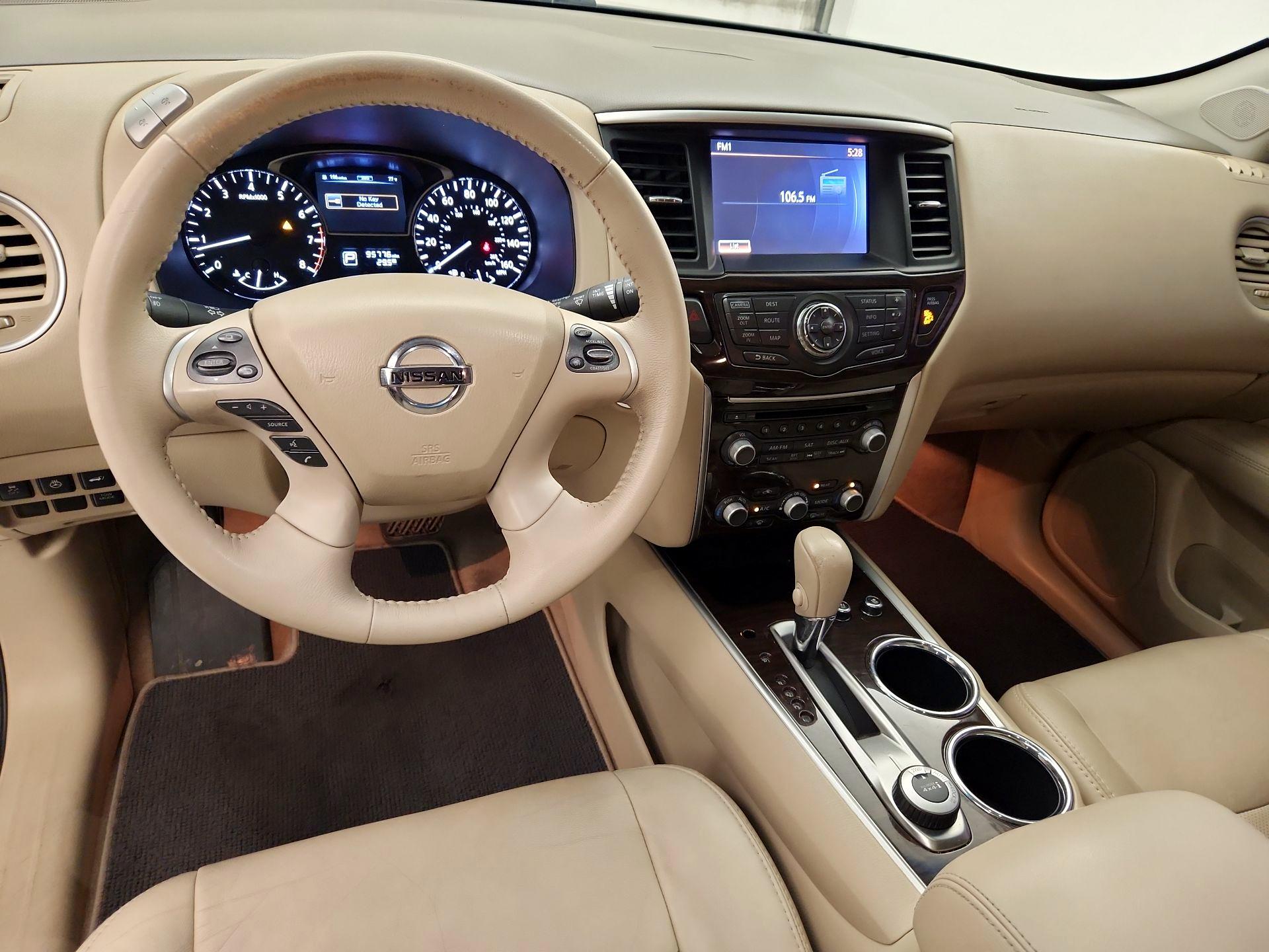 Thumbnail: 2014 Nissan Pathfinder - 9