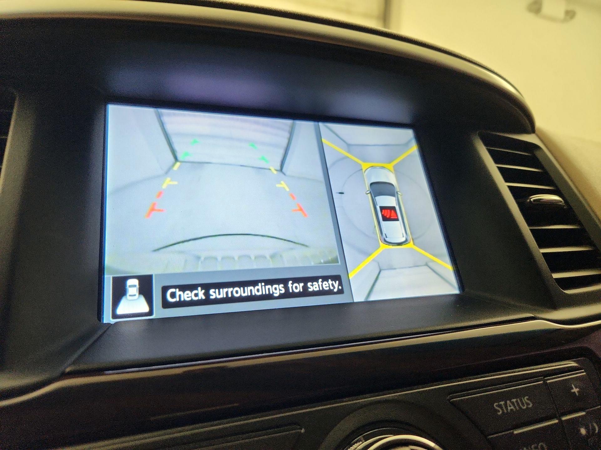 Thumbnail: 2014 Nissan Pathfinder - 14