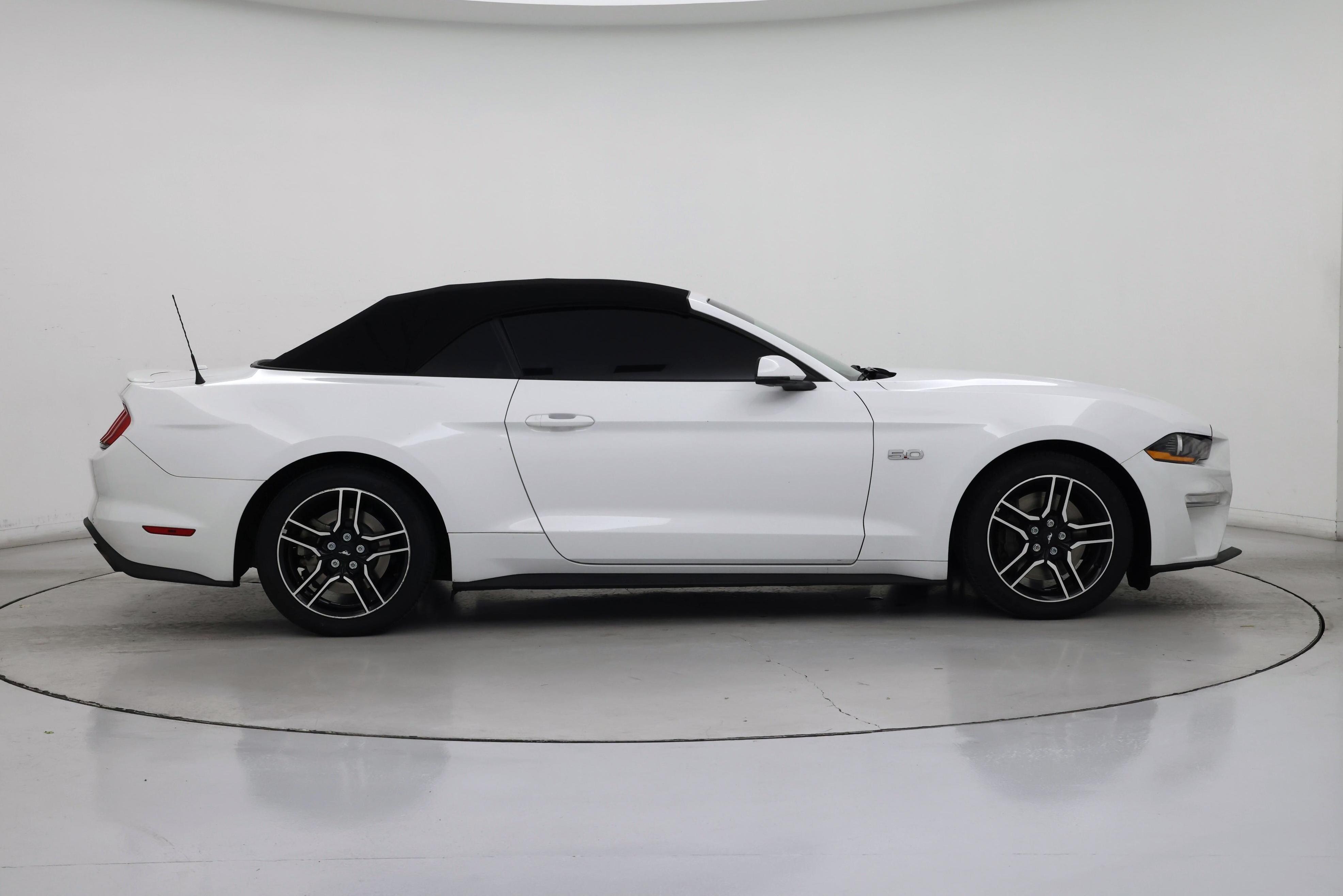 Thumbnail: 2019 Ford Mustang - 7