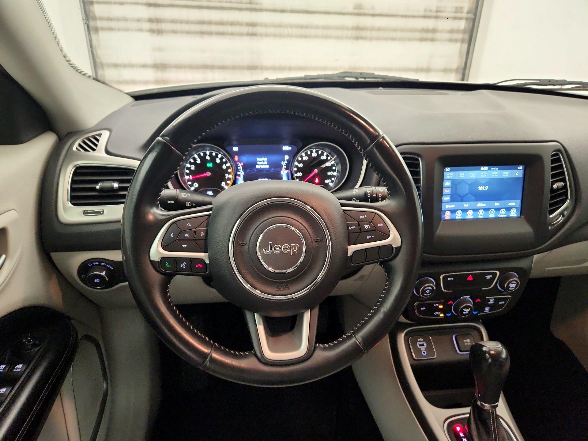 Thumbnail: 2018 Jeep Compass - 10