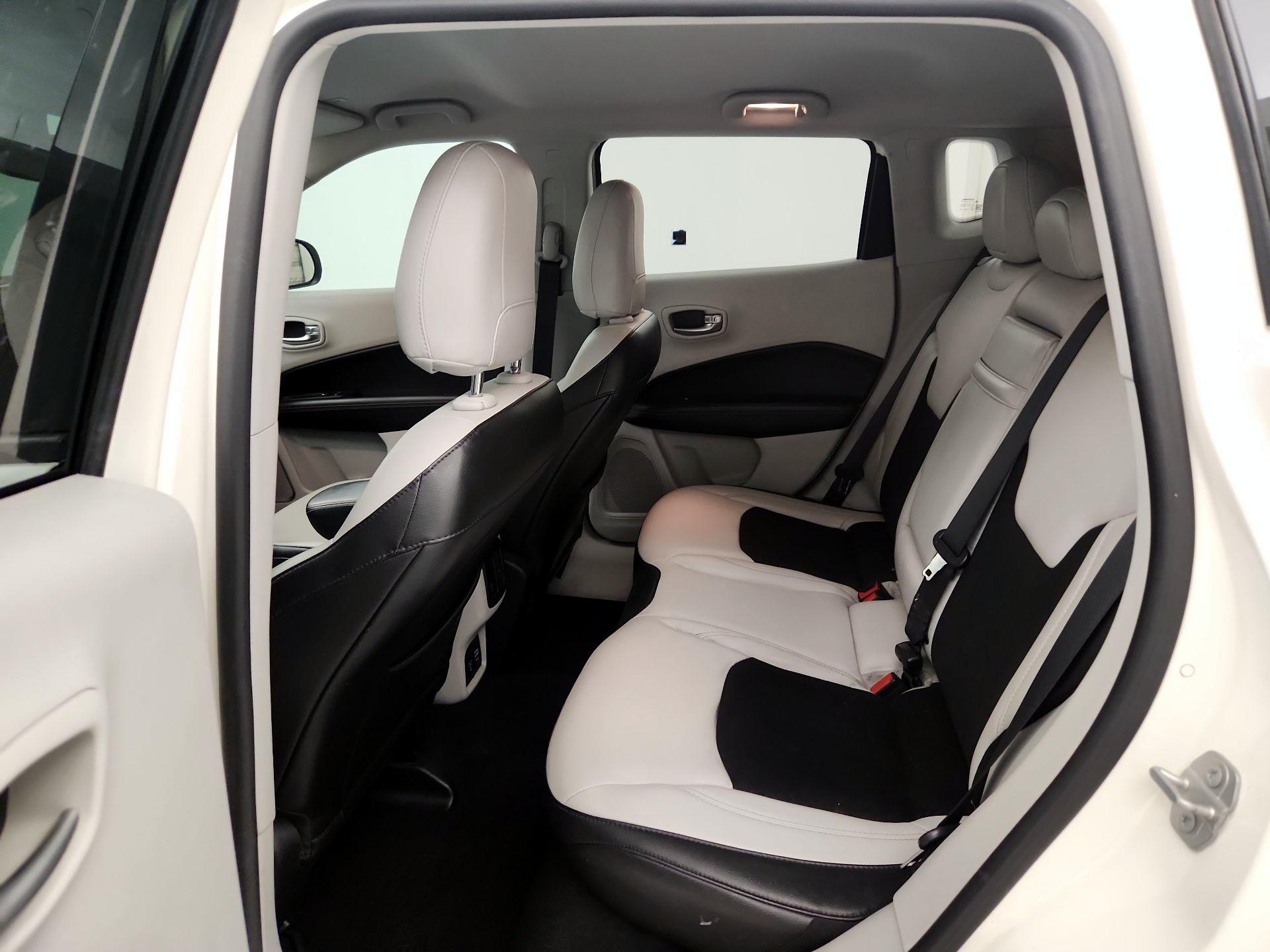 Thumbnail: 2018 Jeep Compass - 19