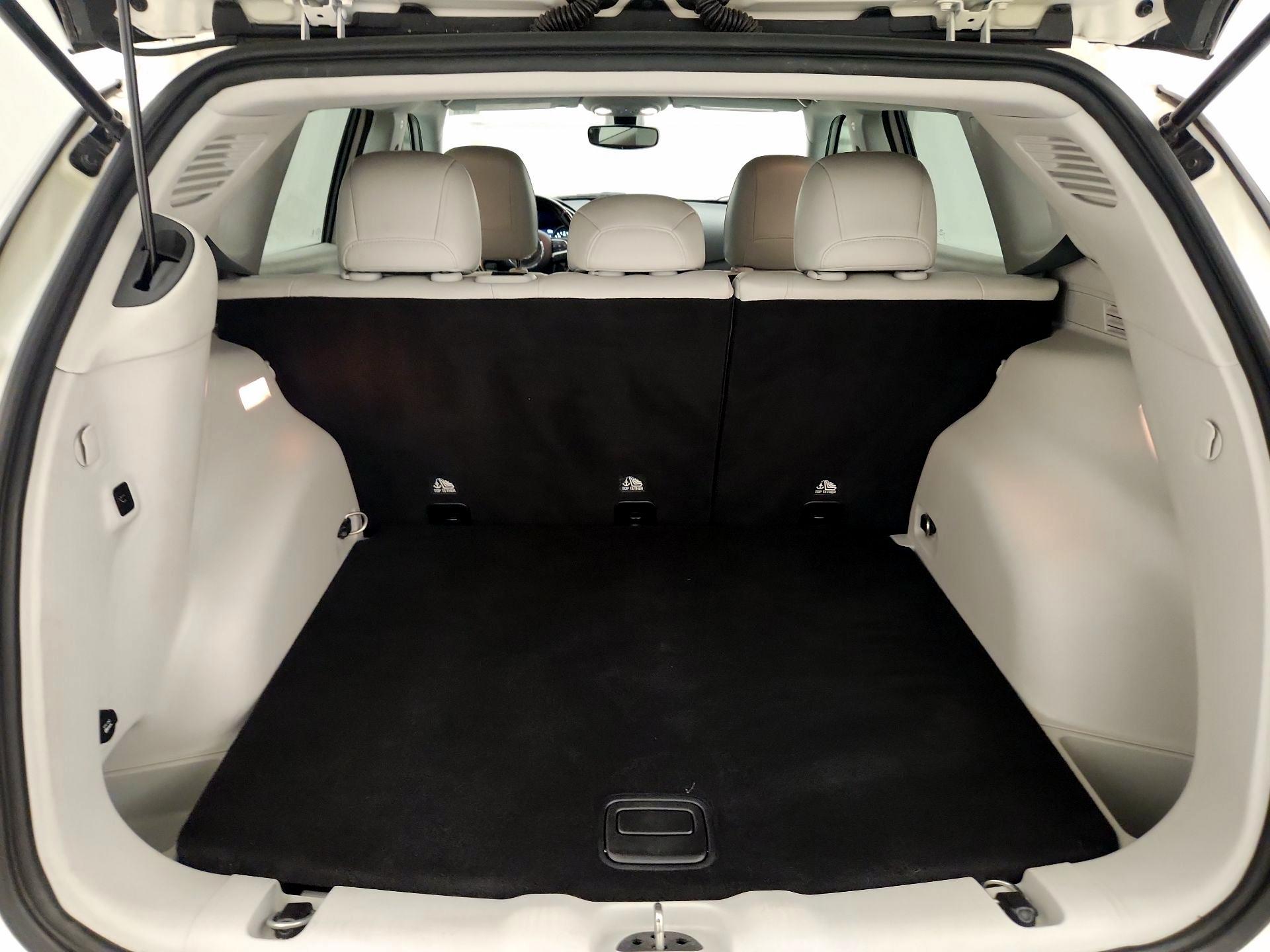 Thumbnail: 2018 Jeep Compass - 20