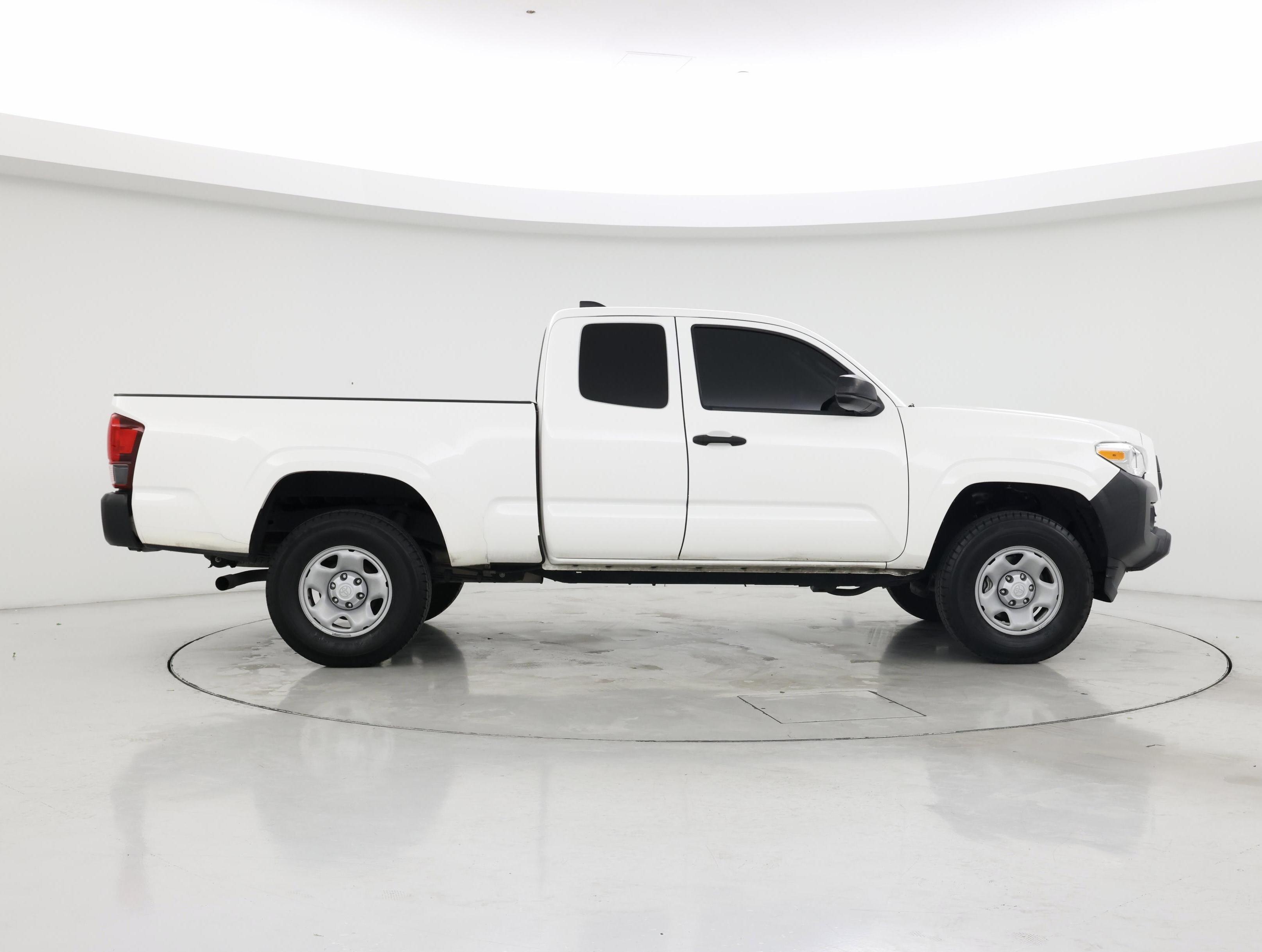 Thumbnail: 2022 Toyota Tacoma - 7