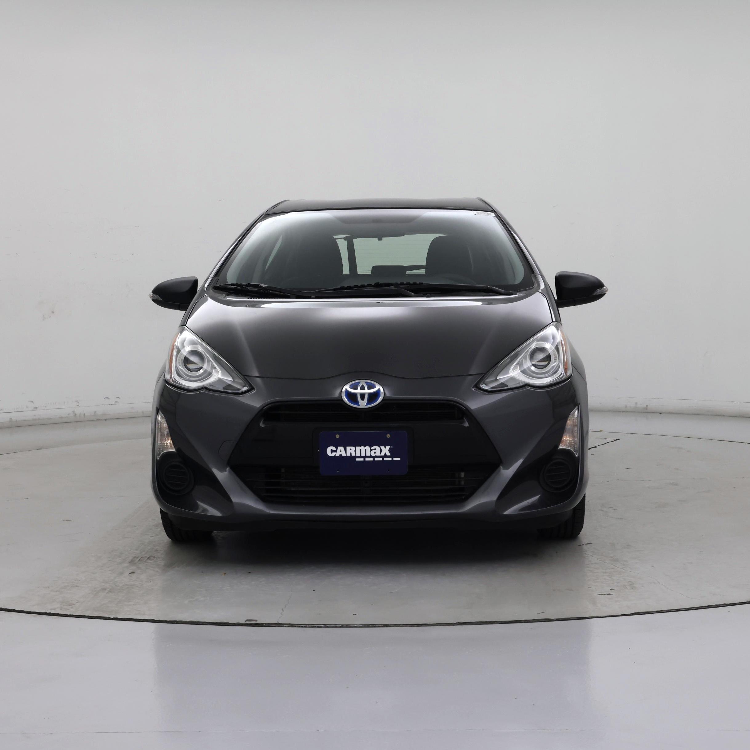 Thumbnail: 2015 Toyota Prius c - 5