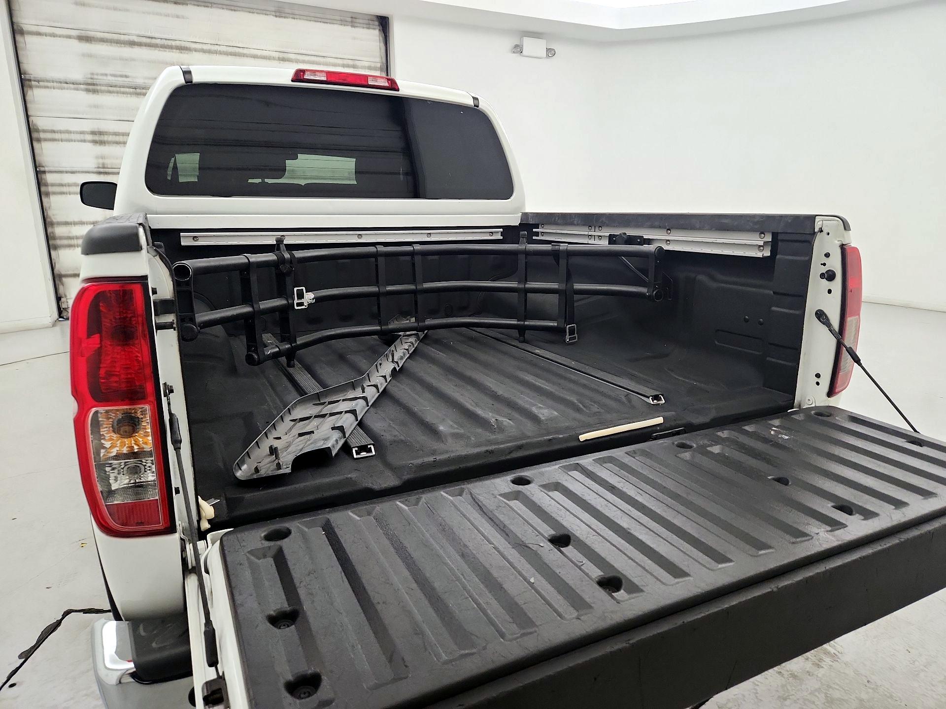 Thumbnail: 2020 Nissan Frontier - 20