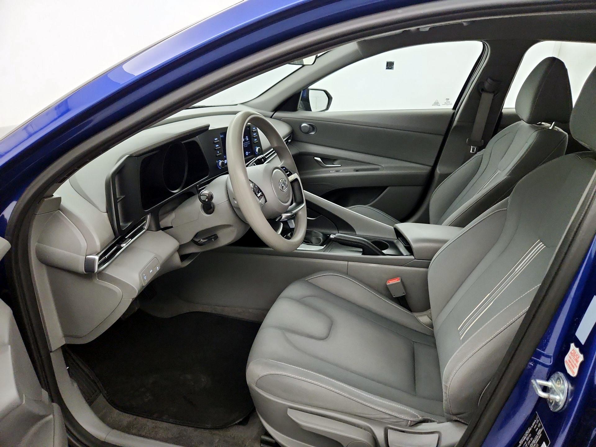 Thumbnail: 2021 Hyundai Elantra - 11