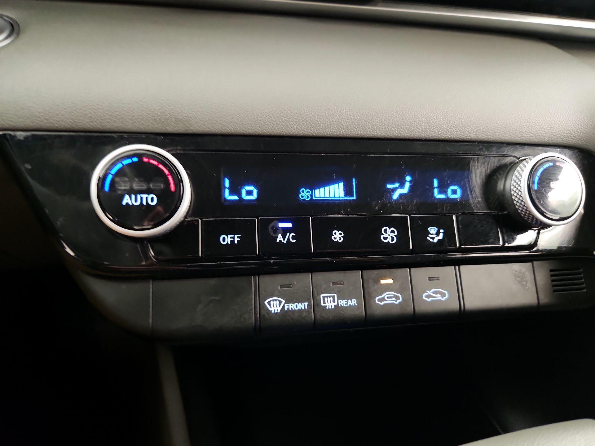Thumbnail: 2021 Hyundai Elantra - 16