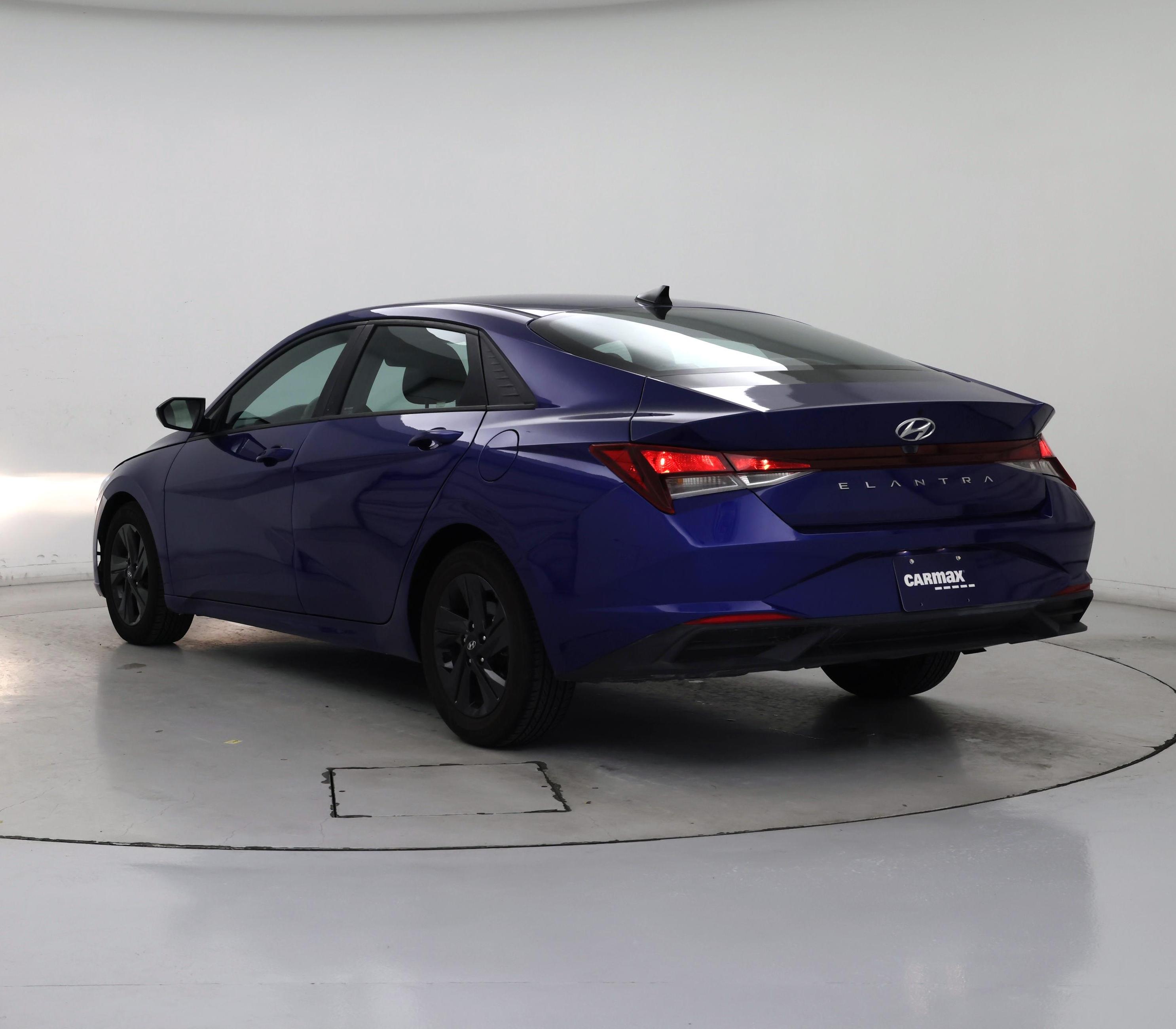Thumbnail: 2021 Hyundai Elantra - 2