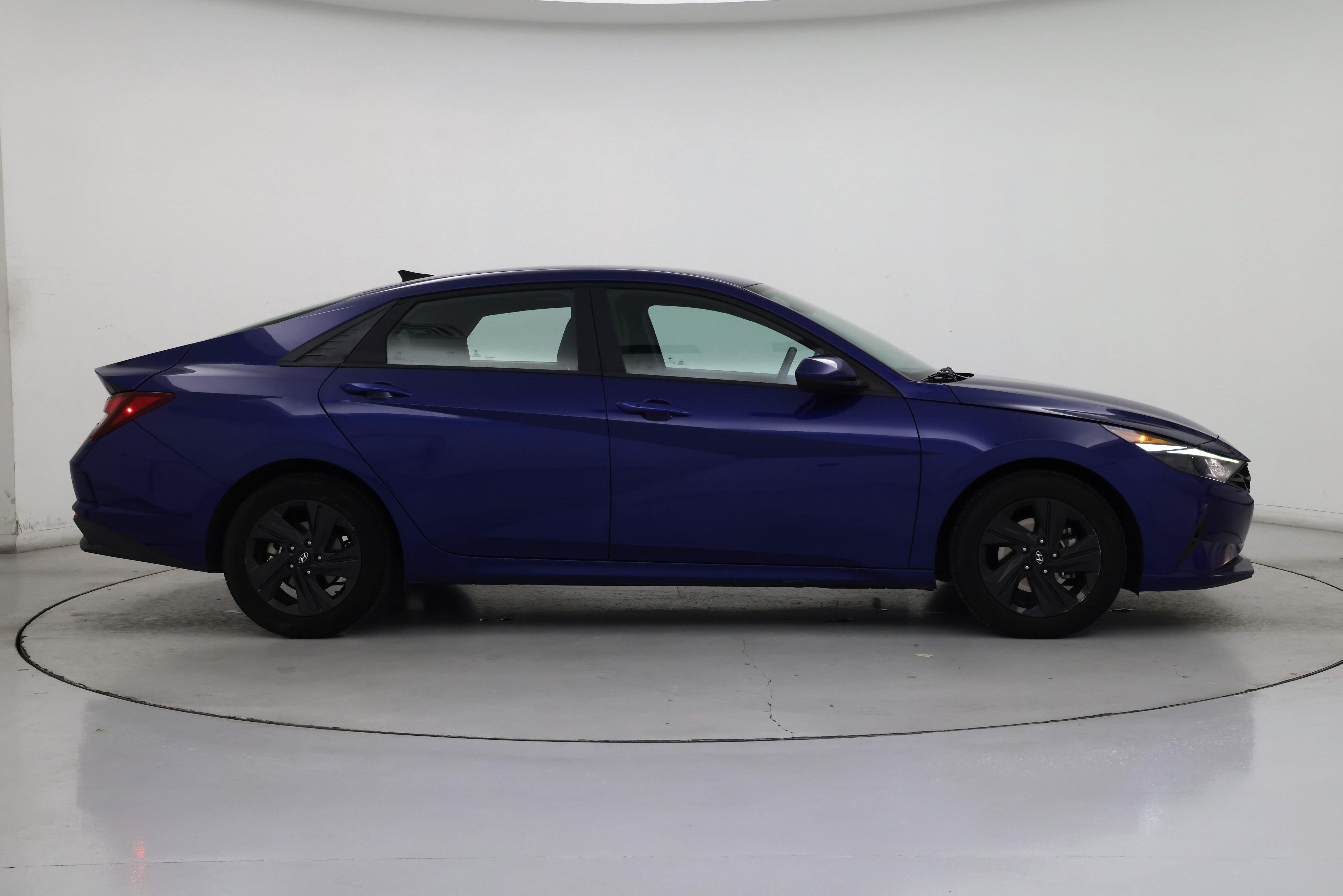 Thumbnail: 2021 Hyundai Elantra - 7