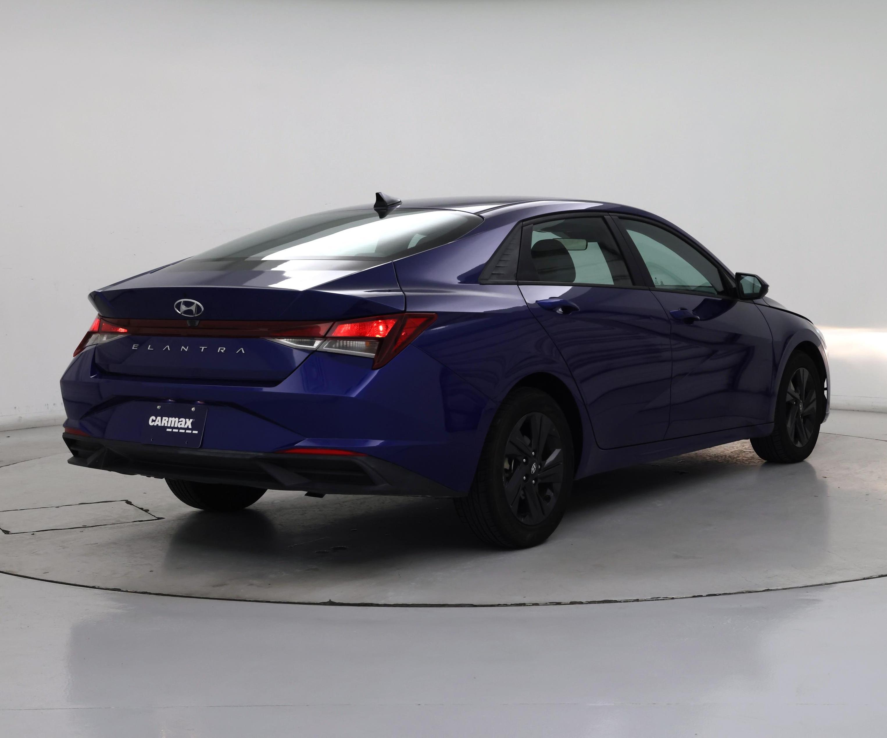 Thumbnail: 2021 Hyundai Elantra - 8