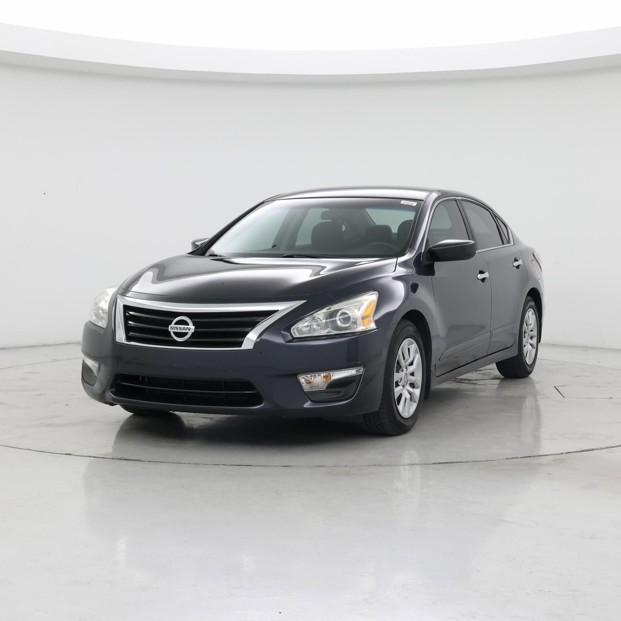 Thumbnail: 2015 Nissan Altima - 4