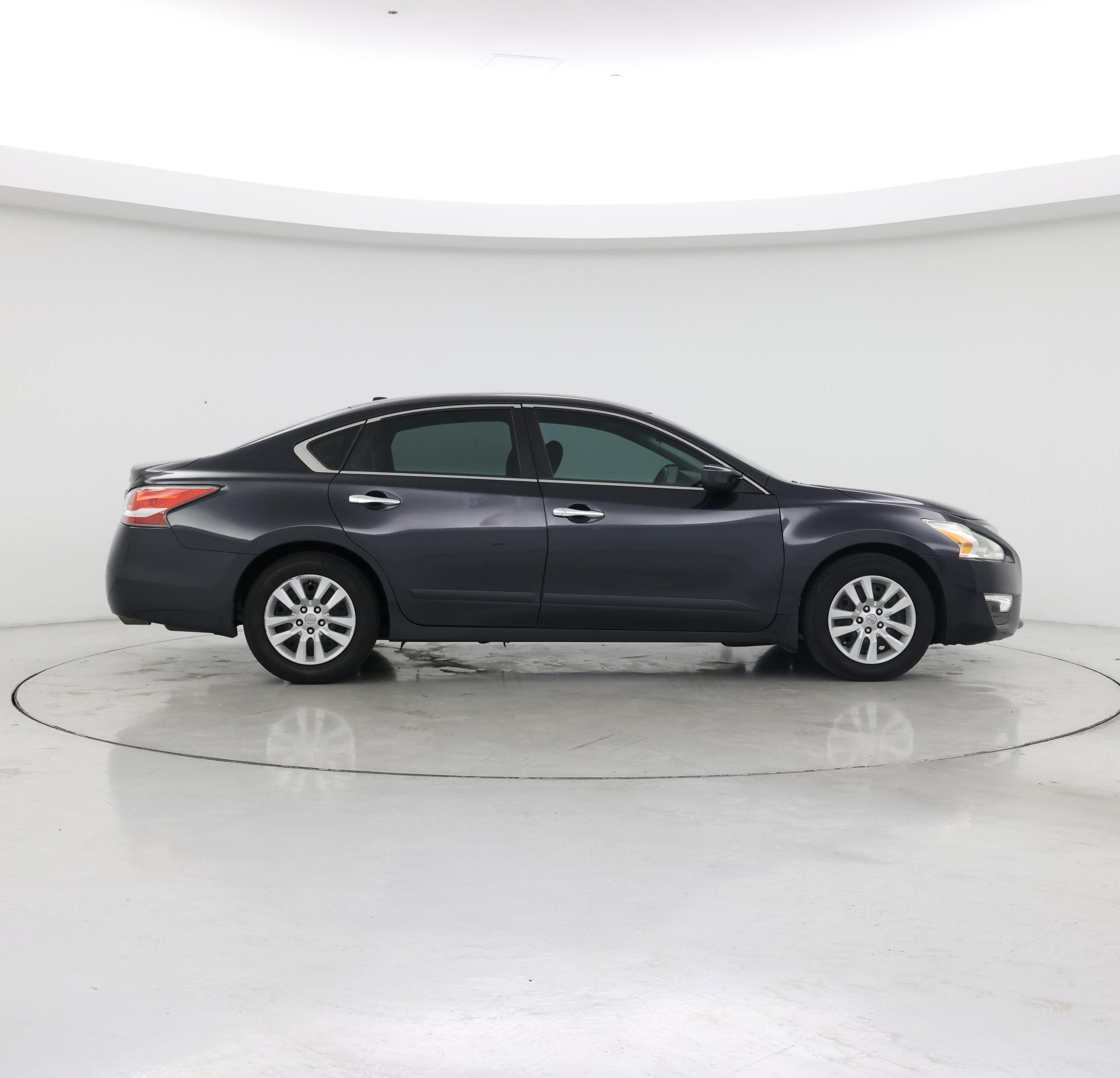 Thumbnail: 2015 Nissan Altima - 7