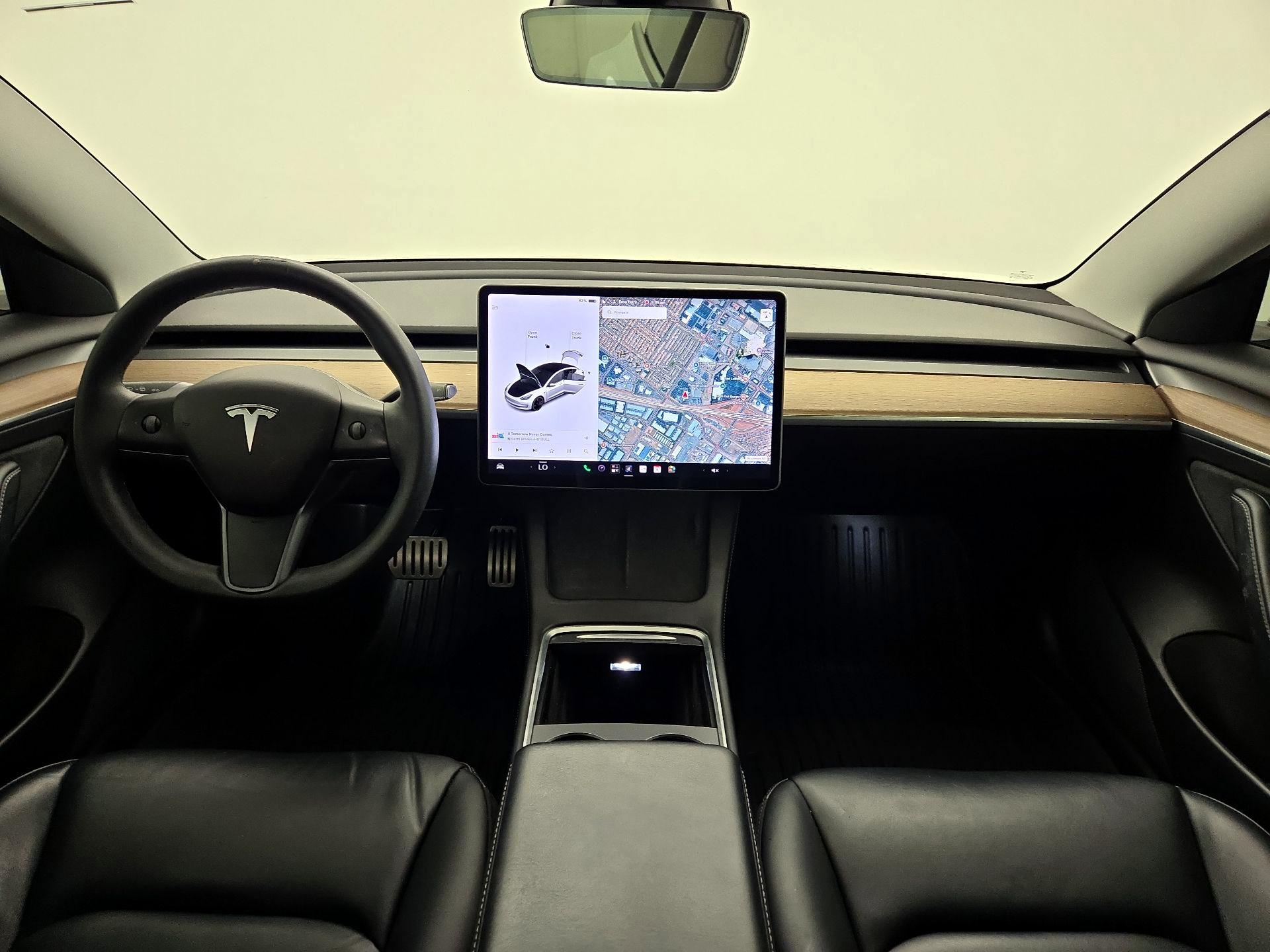 Thumbnail: 2021 Tesla Model 3 - 9