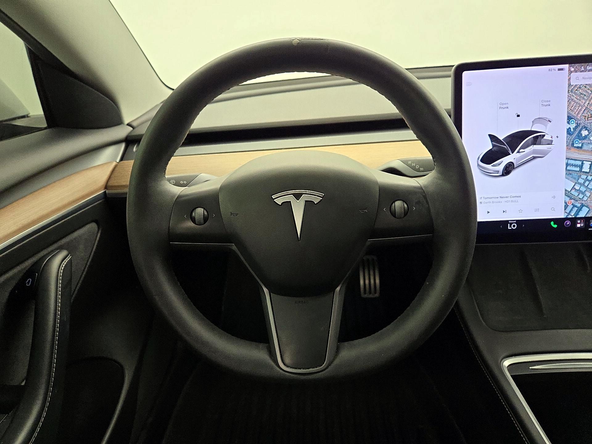 Thumbnail: 2021 Tesla Model 3 - 10