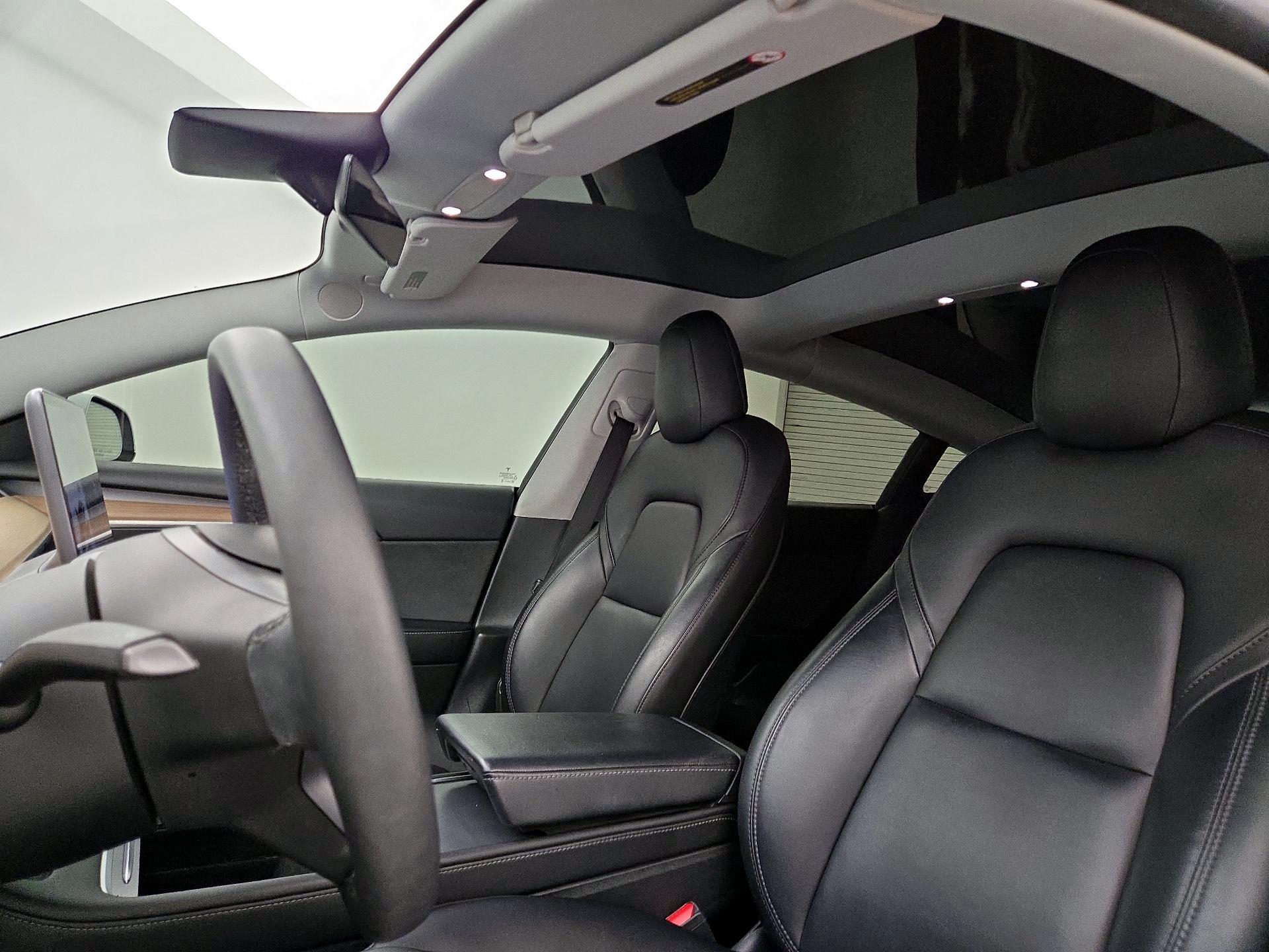 Thumbnail: 2021 Tesla Model 3 - 19