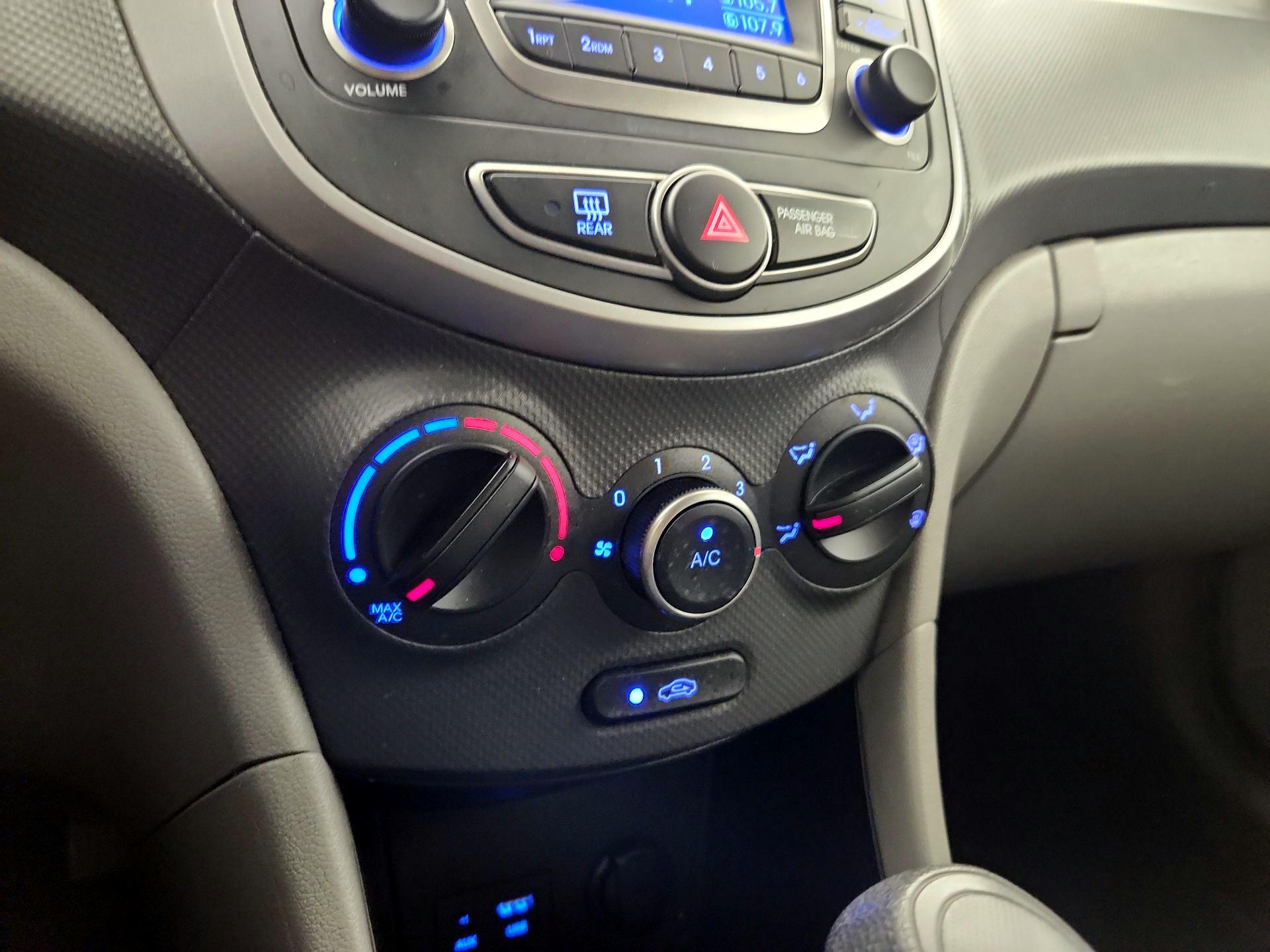 Thumbnail: 2016 Hyundai Accent - 15