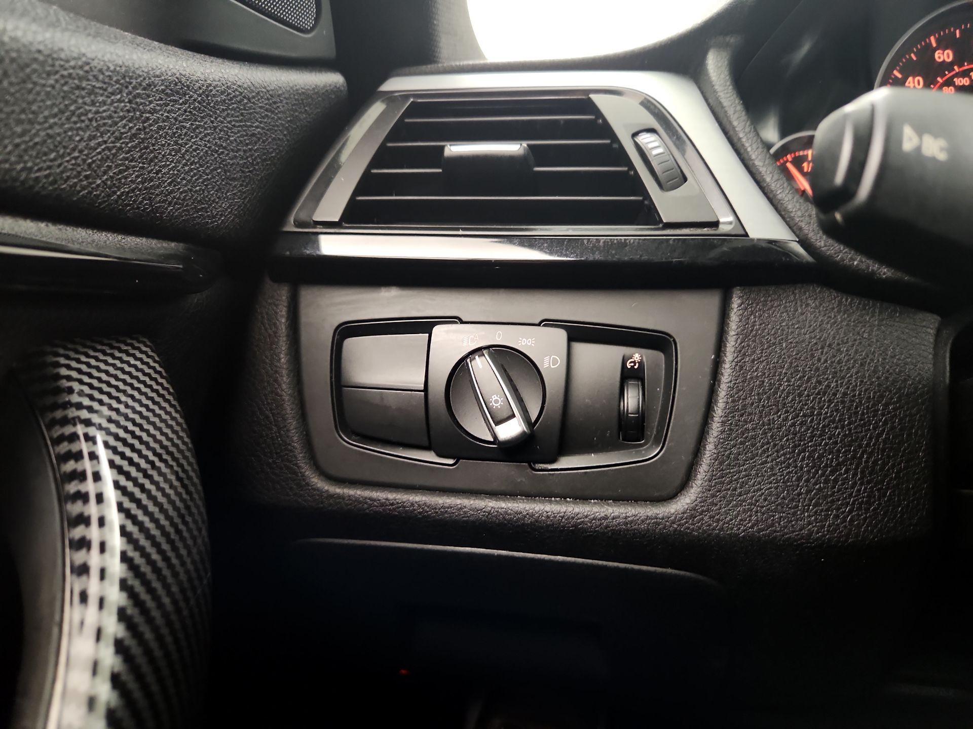 Thumbnail: 2015 BMW 4 Series - 13