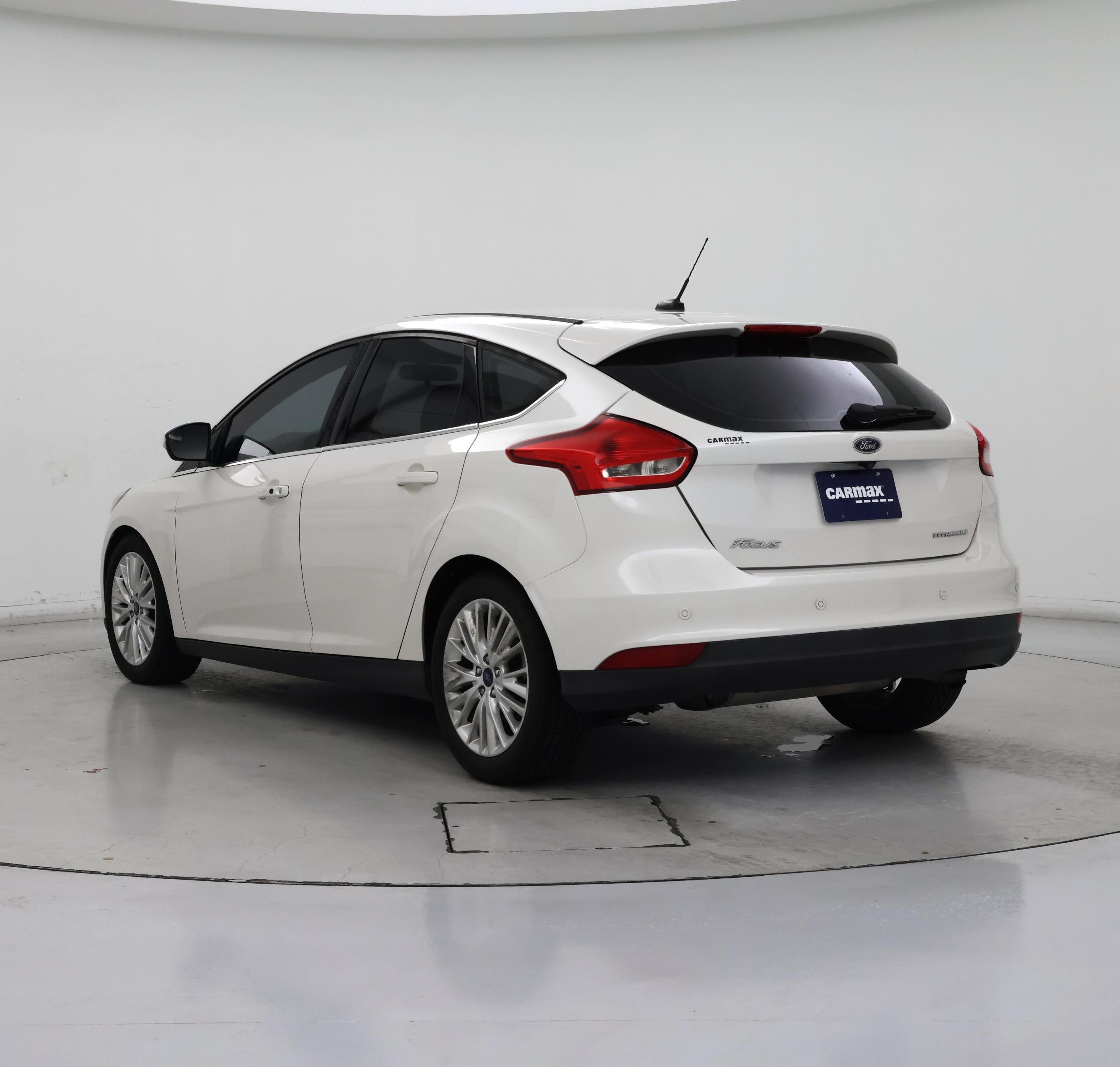 Thumbnail: 2017 Ford Focus - 2